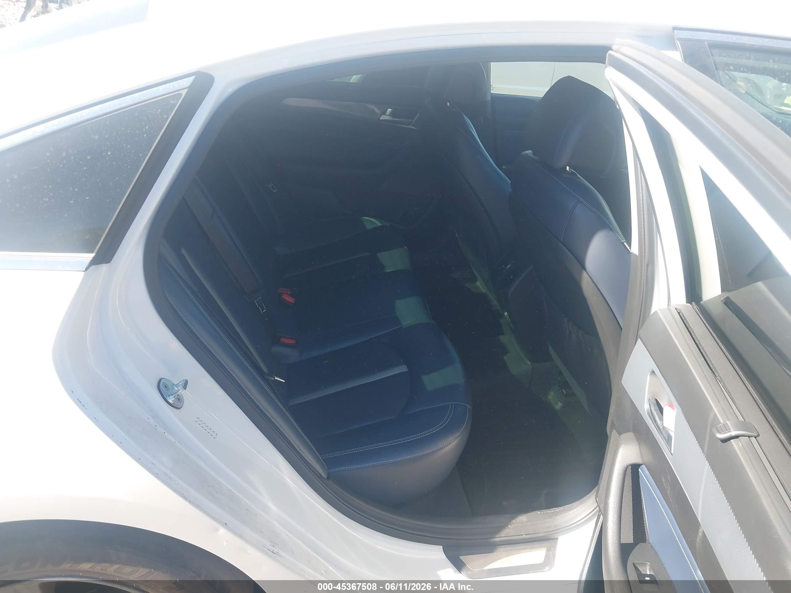 2016 Hyundai Sonata Hybrid Limited White vin: KMHE34L17GA026703