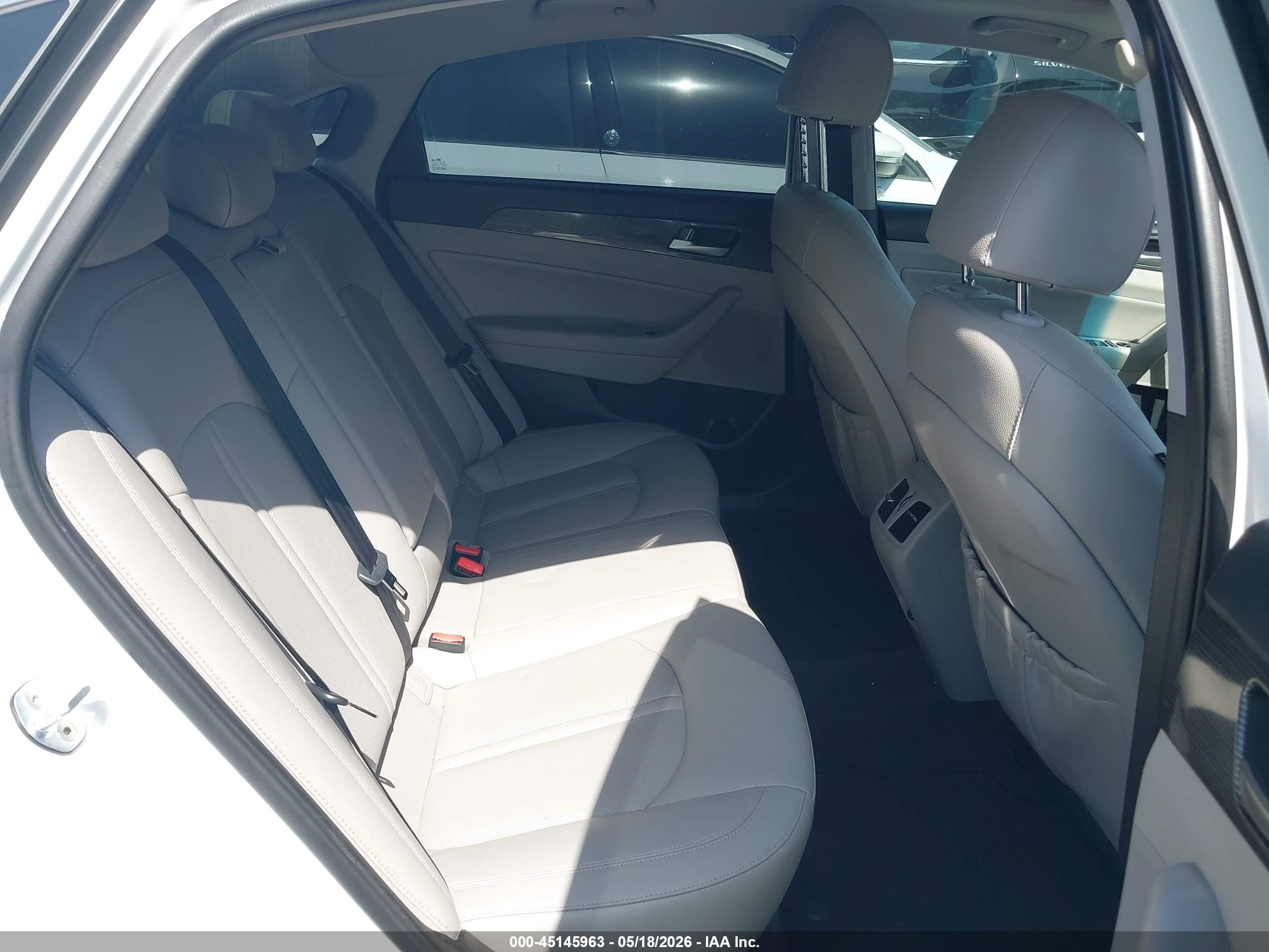 2019 Hyundai Sonata Hybrid Limited White vin: KMHE34L39KA092390