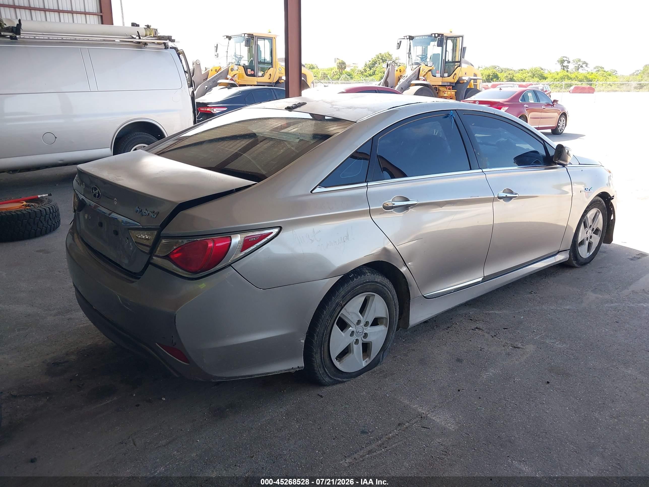 2011 Hyundai Sonata Hybrid Silver vin: KMHEC4A40BA005746