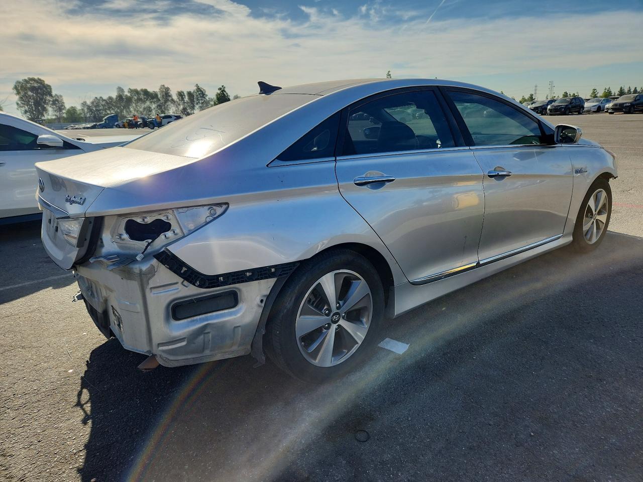 2011 Hyundai Sonata Hybrid Серебряный vin: KMHEC4A40BA007934