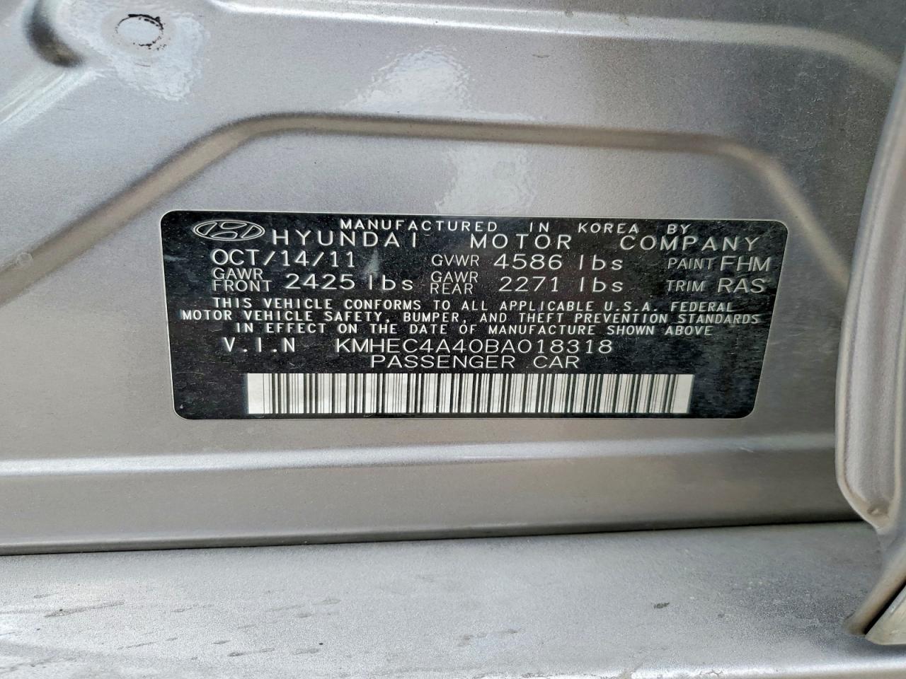 2011 Hyundai Sonata Hybrid Silver vin: KMHEC4A40BA018318