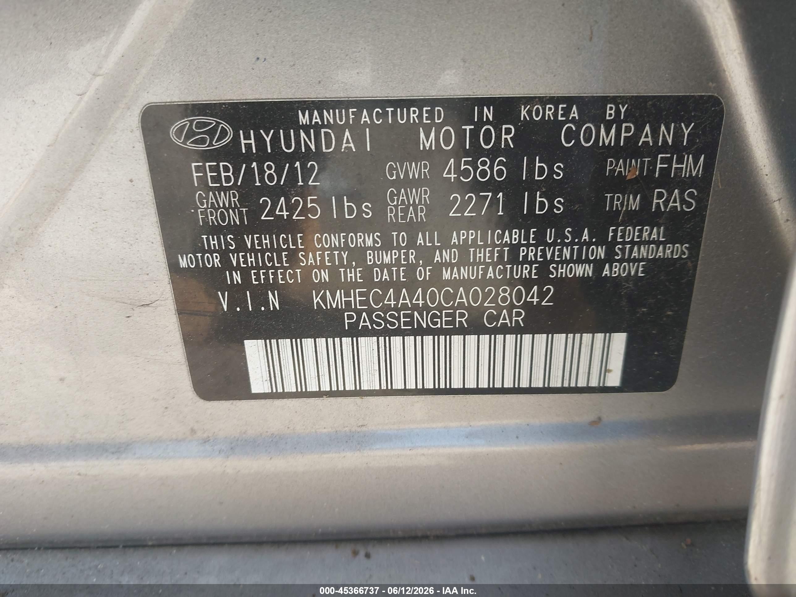 2012 Hyundai Sonata Hybrid   Silver vin: KMHEC4A40CA028042