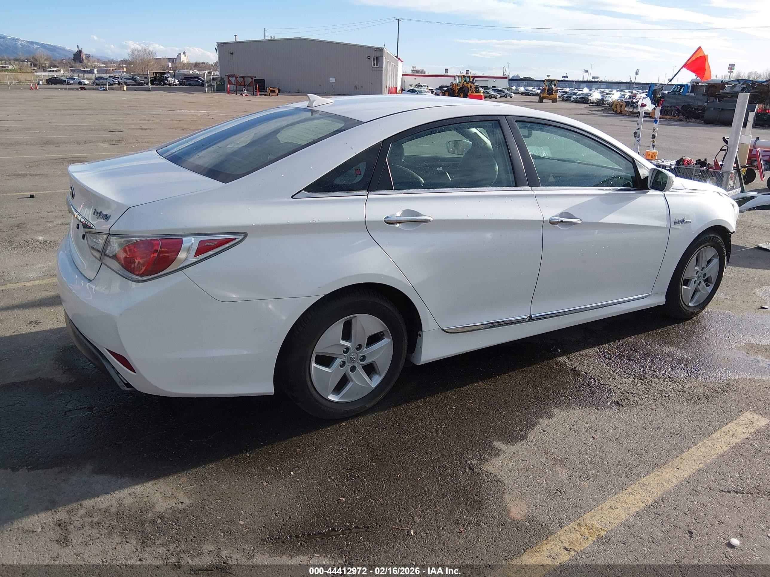 2012 Hyundai Sonata Hybrid   White vin: KMHEC4A40CA033130