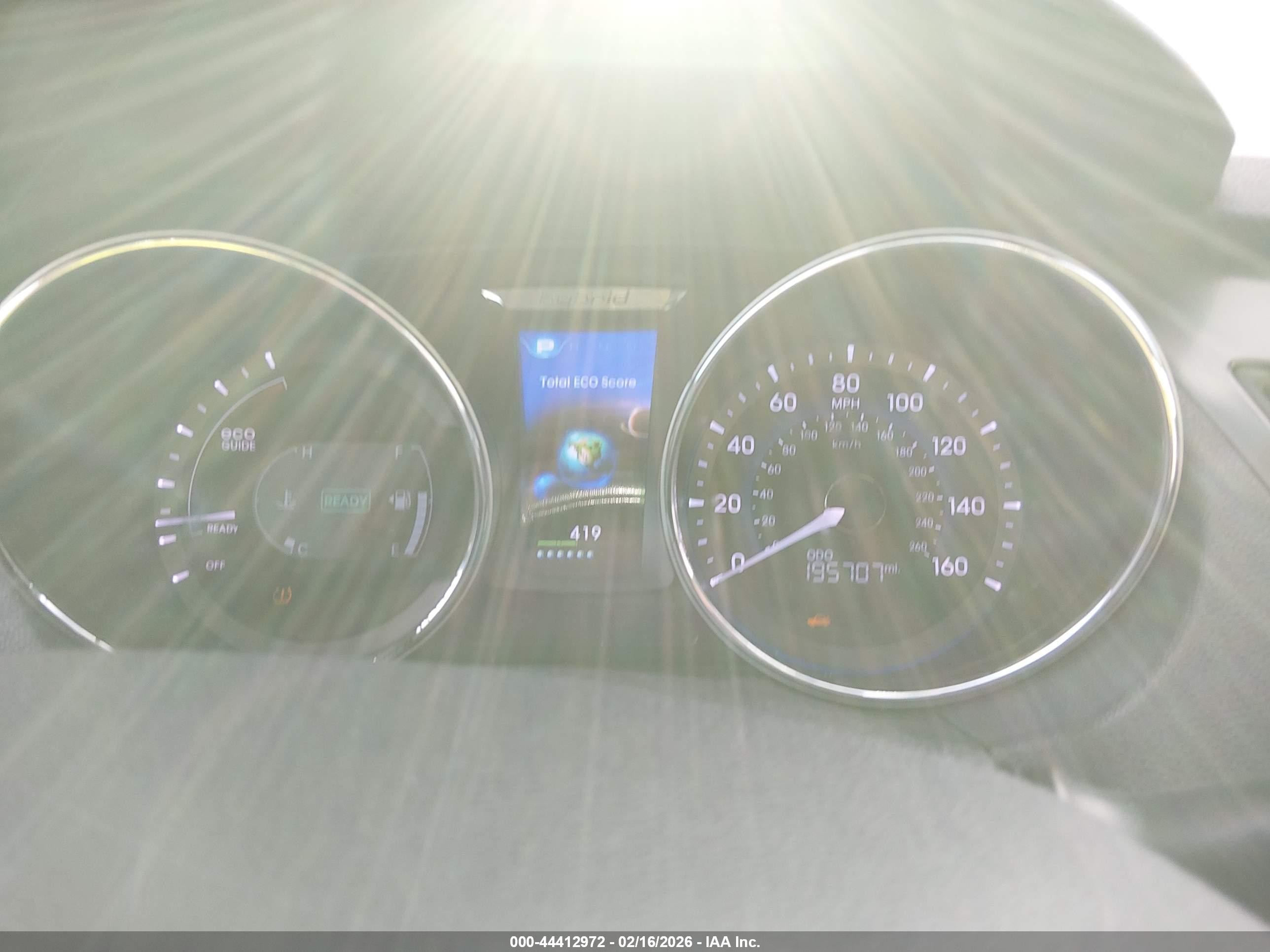 2012 Hyundai Sonata Hybrid   White vin: KMHEC4A40CA033130