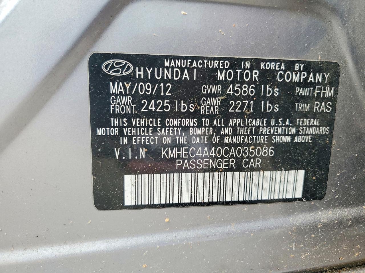 2012 Hyundai Sonata Hybrid Silver vin: KMHEC4A40CA035086