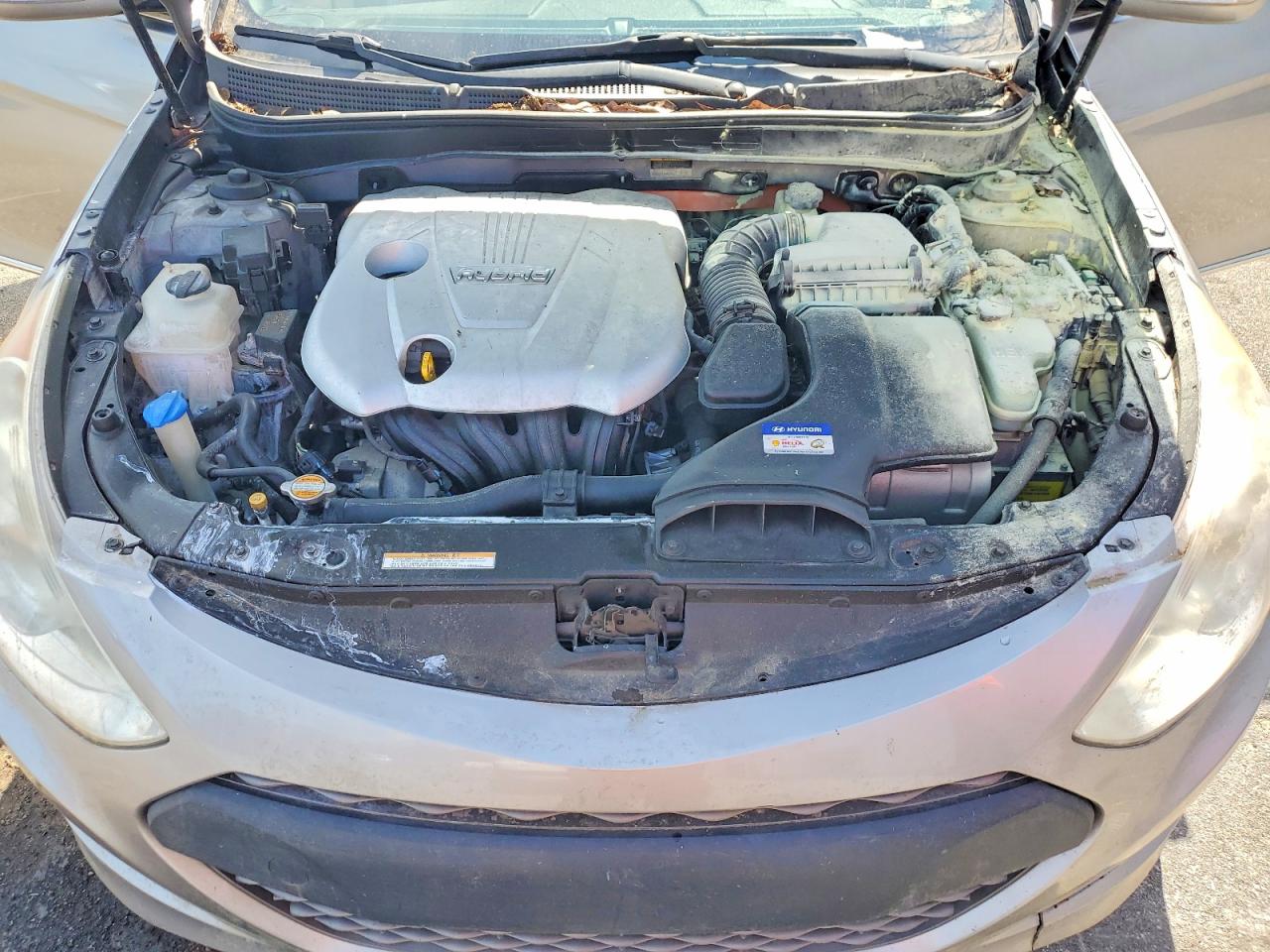 2012 Hyundai Sonata Hybrid Silver vin: KMHEC4A40CA035086