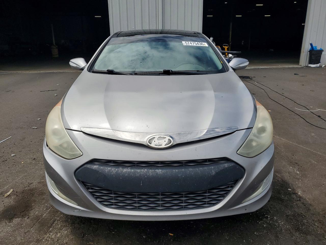 2012 Hyundai Sonata Hybrid Silver vin: KMHEC4A40CA035427