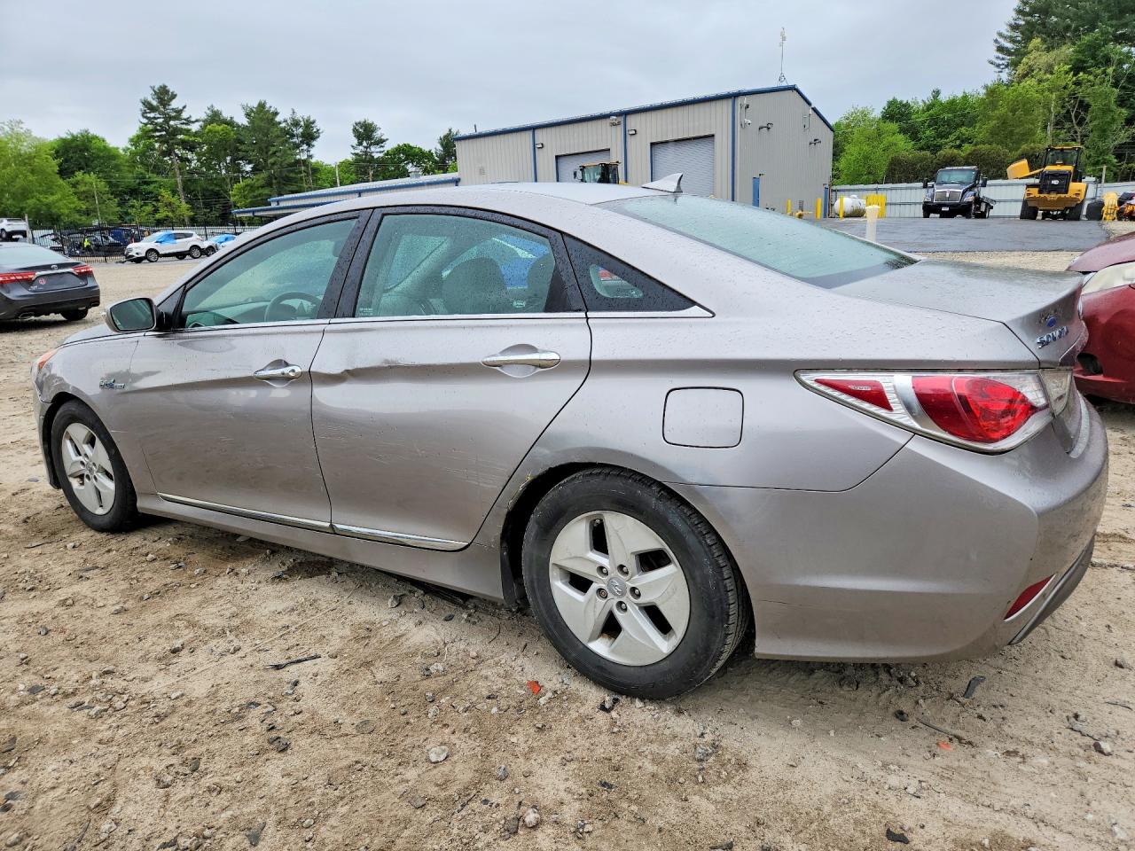 2012 Hyundai Sonata Hybrid Silver vin: KMHEC4A40CA040689