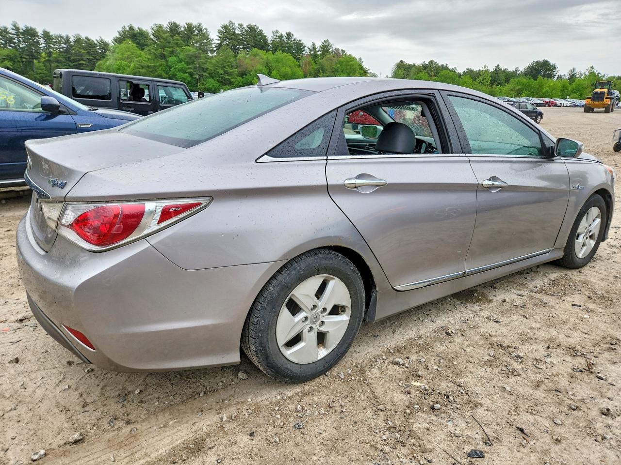 2012 Hyundai Sonata Hybrid Silver vin: KMHEC4A40CA040689
