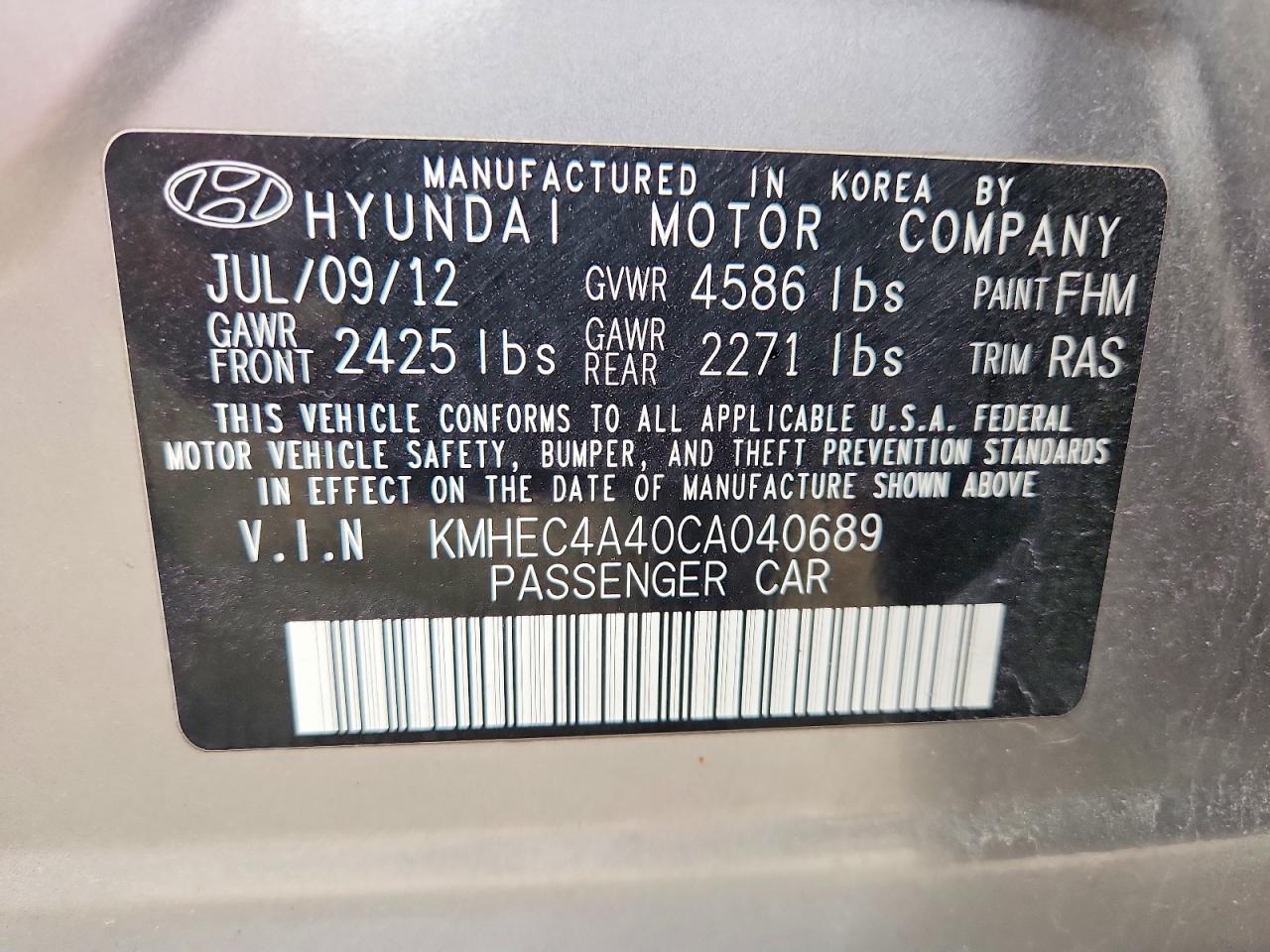 2012 Hyundai Sonata Hybrid Silver vin: KMHEC4A40CA040689