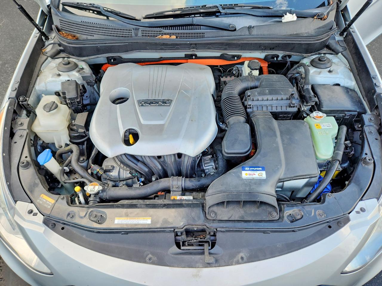 2013 Hyundai Sonata Hybrid Silver vin: KMHEC4A40DA079560