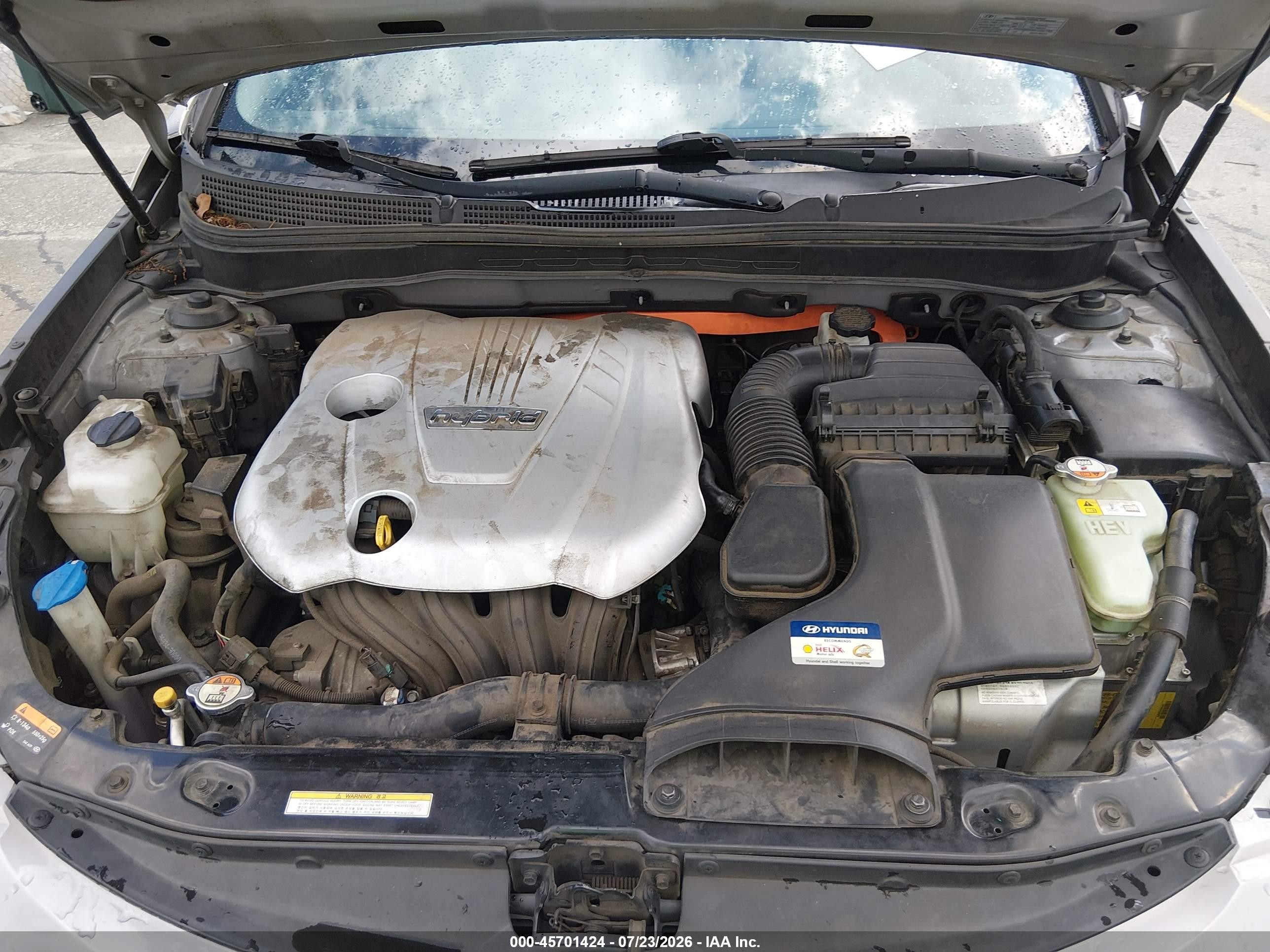 2013 Hyundai Sonata Hybrid Limited Silver vin: KMHEC4A40DA090171