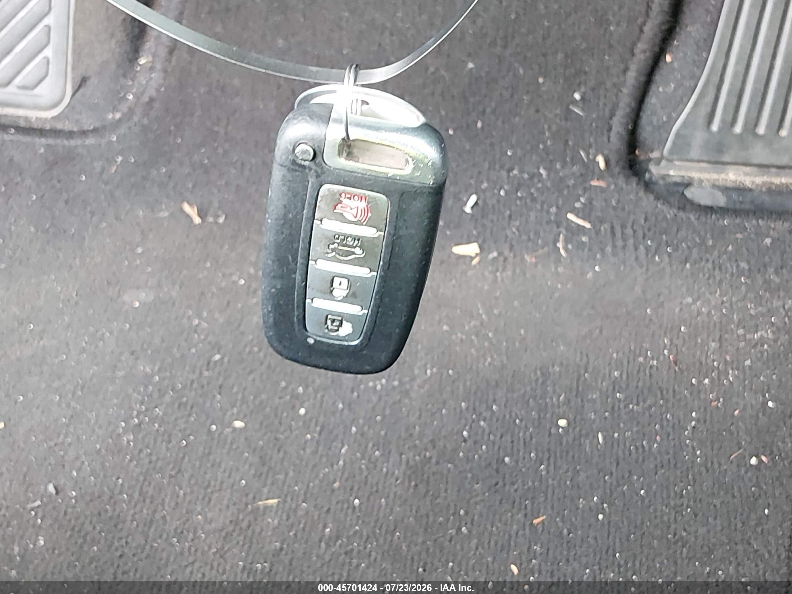 2013 Hyundai Sonata Hybrid Limited Silver vin: KMHEC4A40DA090171
