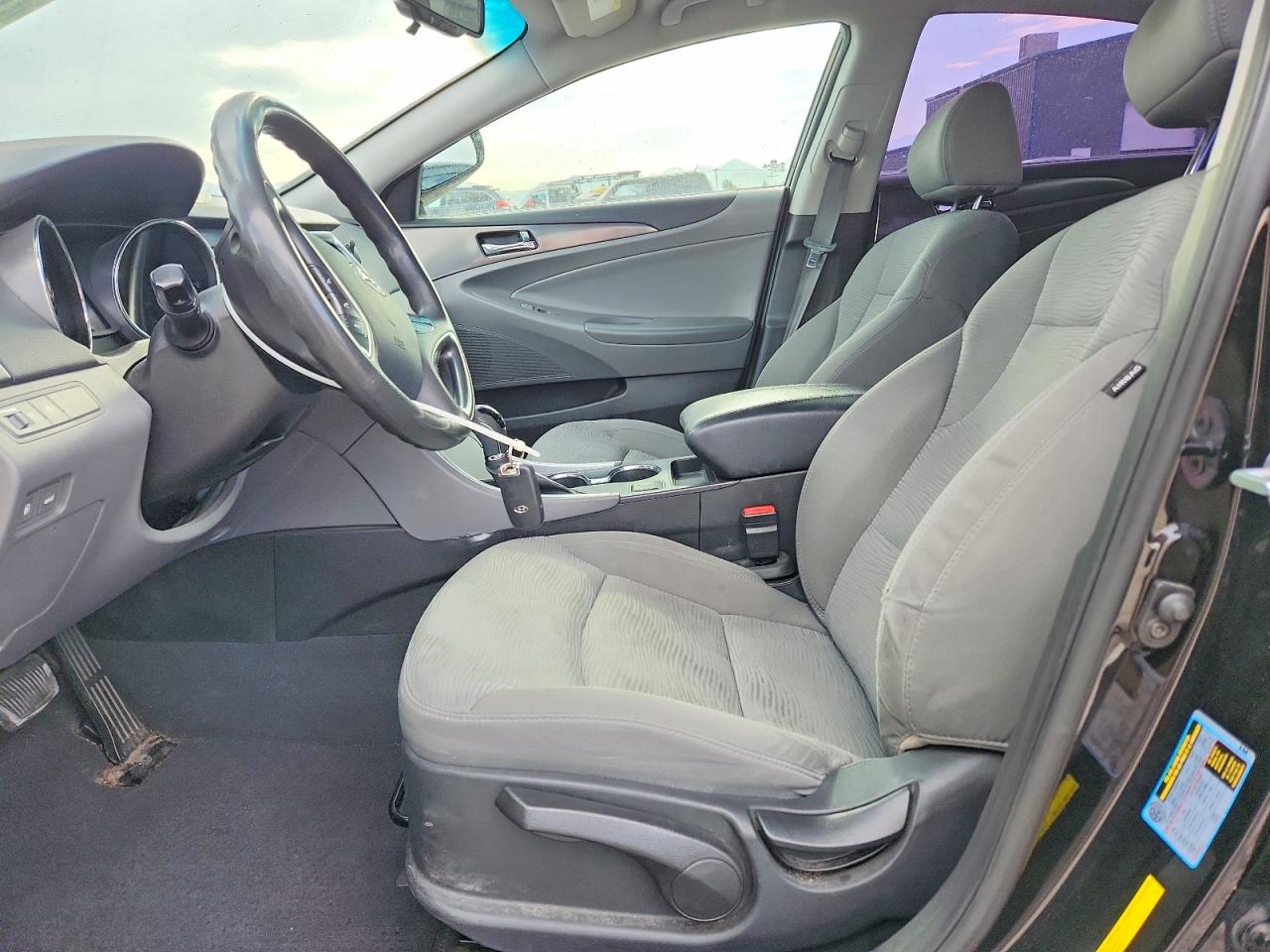 2013 Hyundai Sonata Hybrid Black vin: KMHEC4A40DA093202