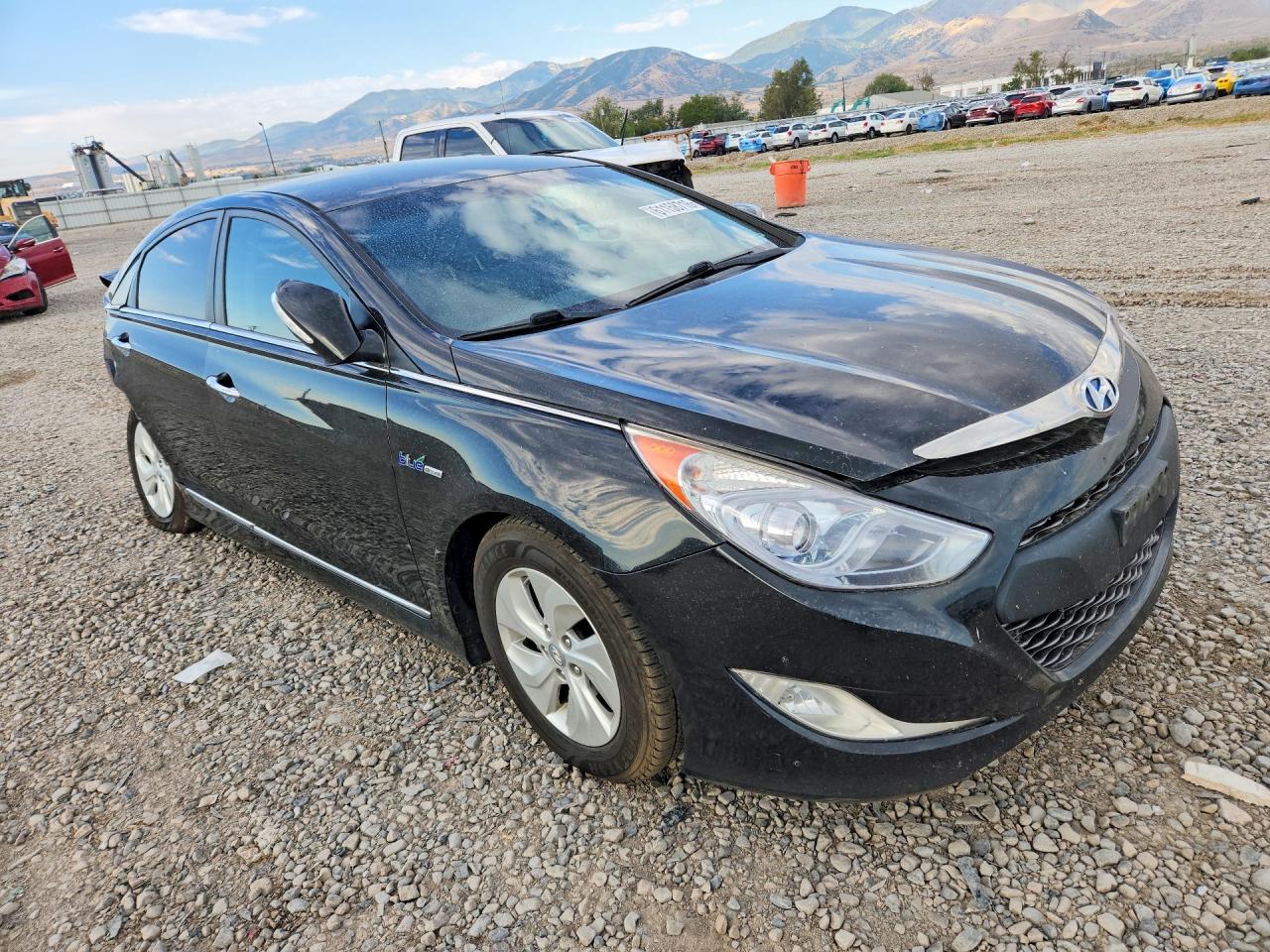 2013 Hyundai Sonata Hybrid Black vin: KMHEC4A40DA093202