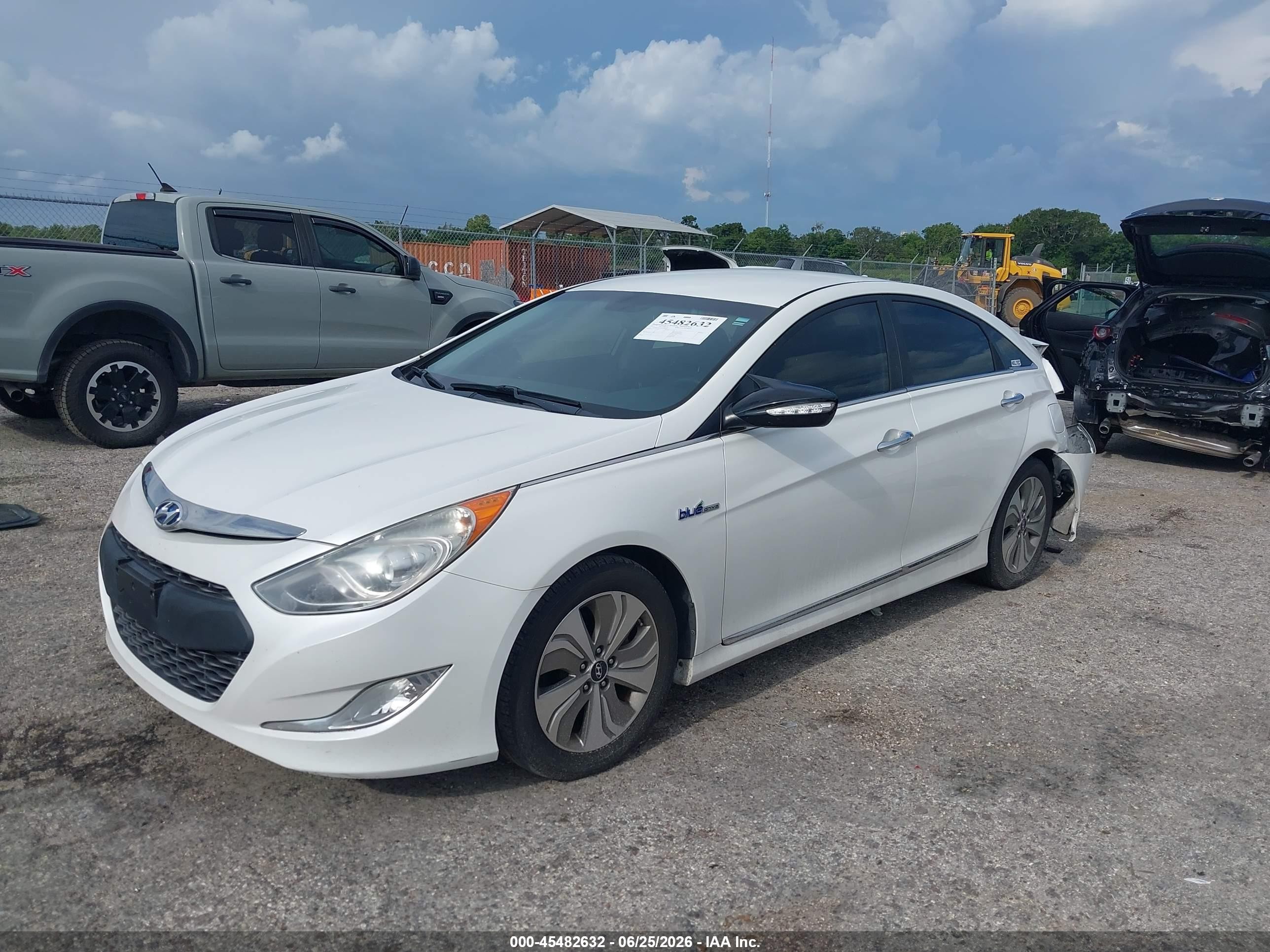 2013 Hyundai Sonata Hybrid Limited White vin: KMHEC4A40DA096858