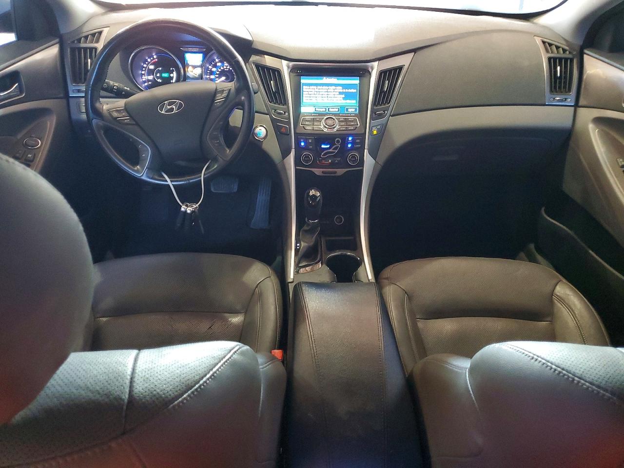 2014 Hyundai Sonata Hybrid Silver vin: KMHEC4A40EA105012