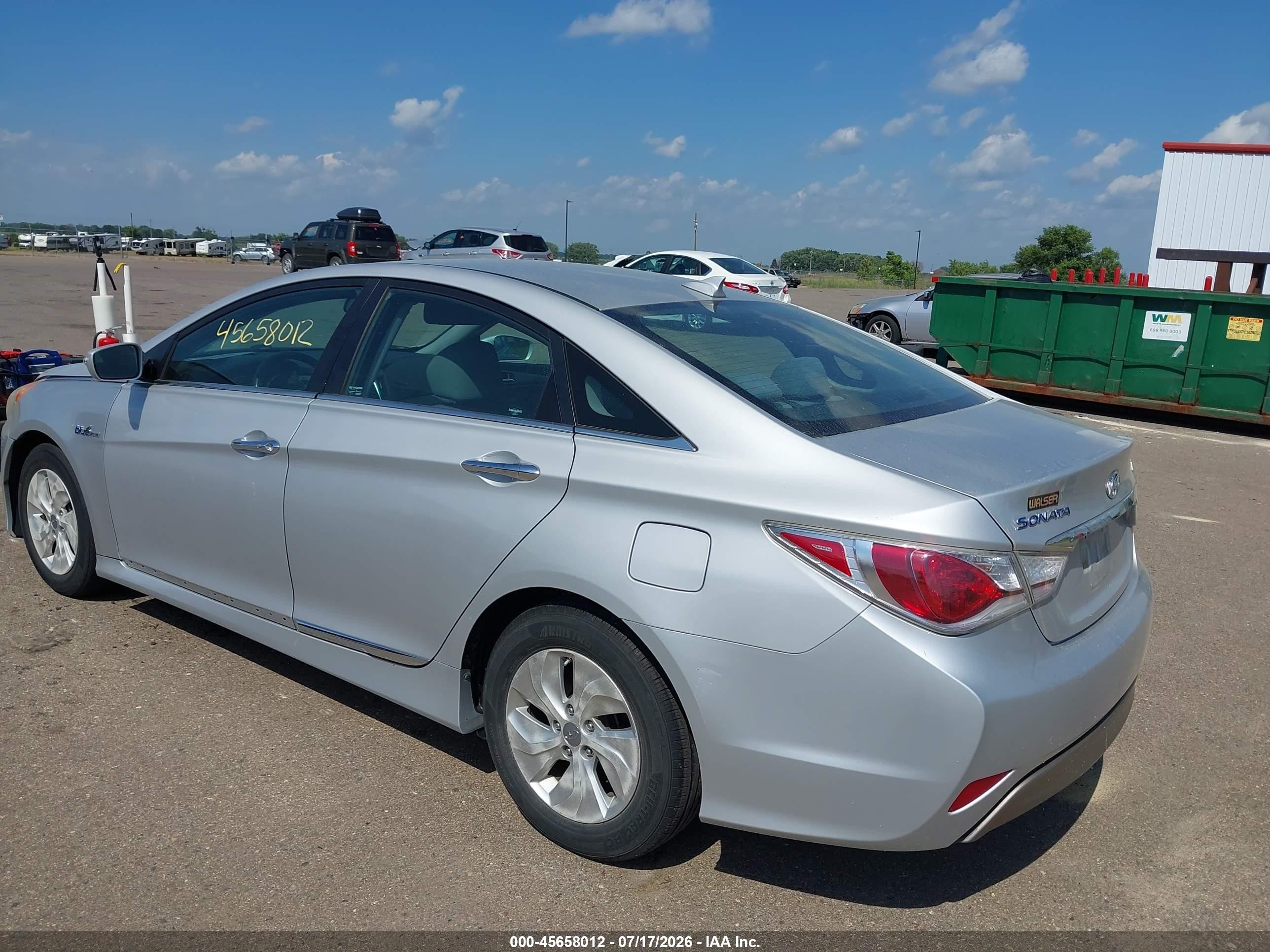 2014 Hyundai Sonata Hybrid   Silver vin: KMHEC4A40EA114535