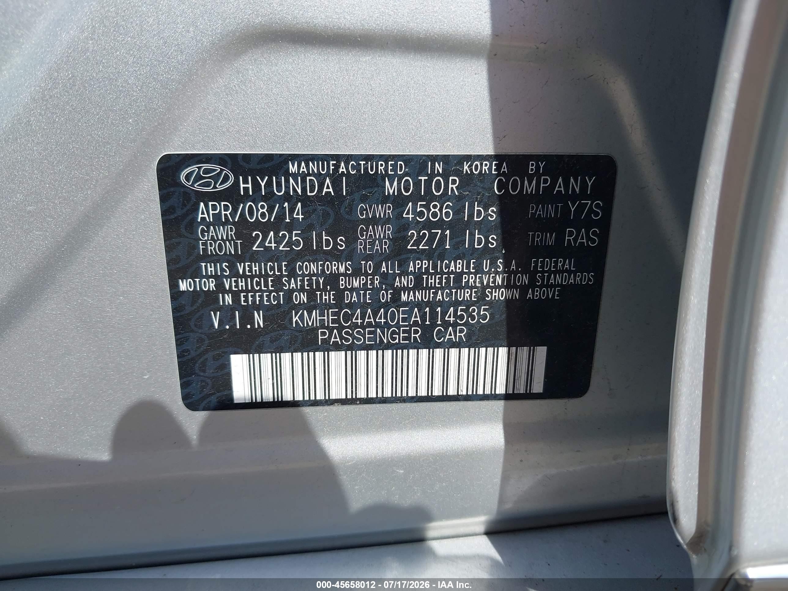 2014 Hyundai Sonata Hybrid   Silver vin: KMHEC4A40EA114535