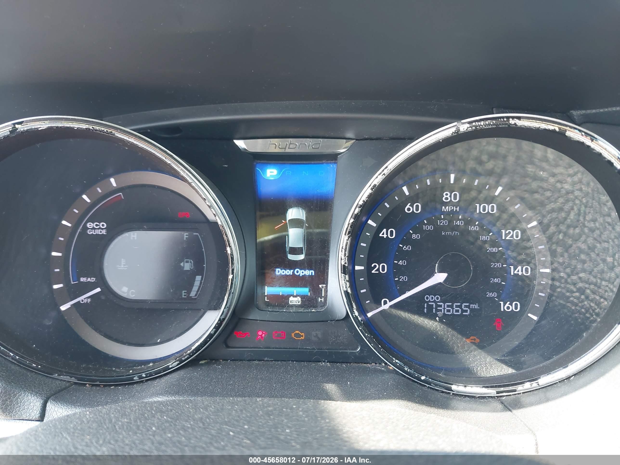 2014 Hyundai Sonata Hybrid   Silver vin: KMHEC4A40EA114535