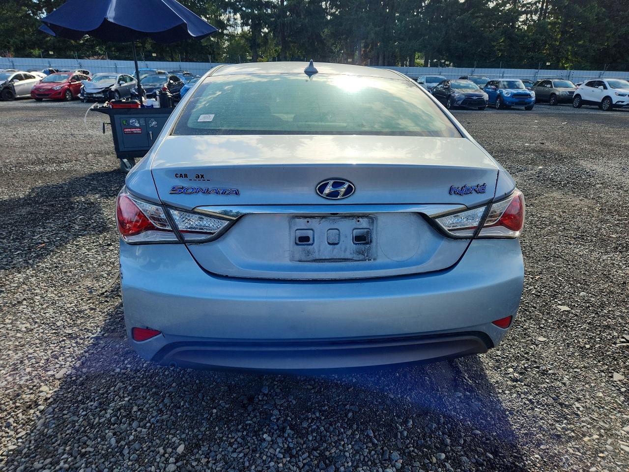 2014 Hyundai Sonata Hybrid Blue vin: KMHEC4A40EA115104
