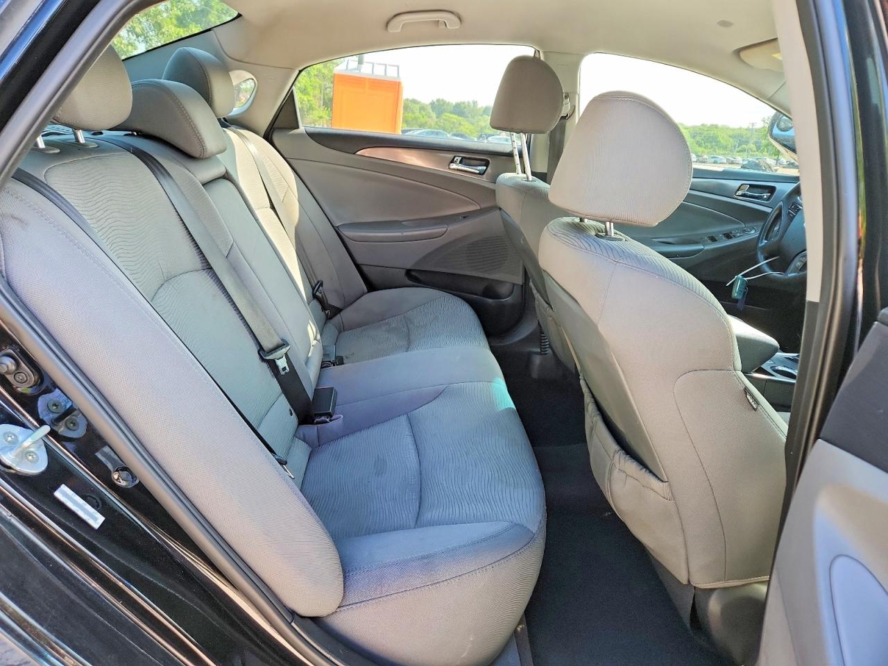 2014 Hyundai Sonata Hybrid Black vin: KMHEC4A40EA118049