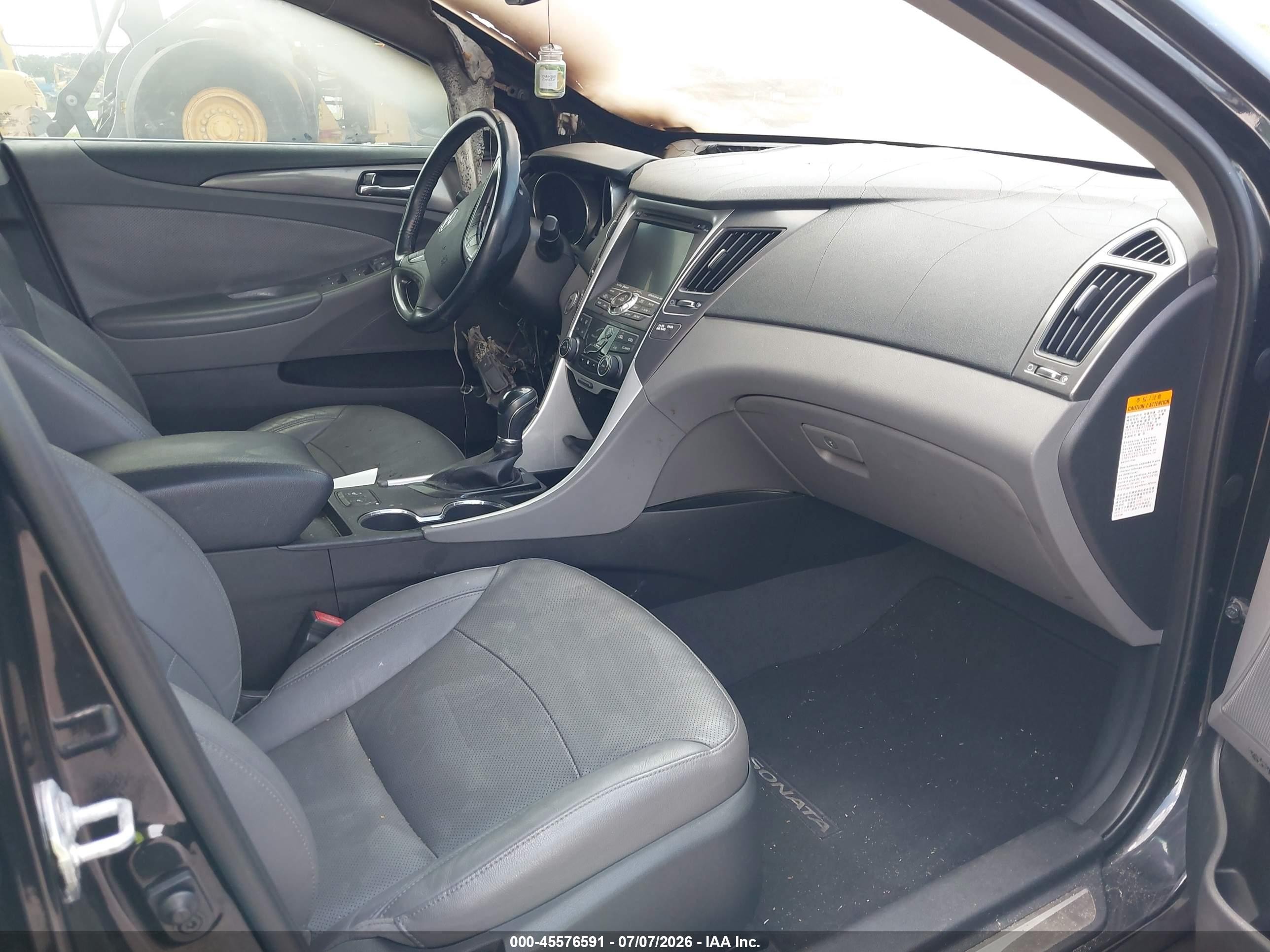 2015 Hyundai Sonata Hybrid Limited Черный vin: KMHEC4A40FA119400