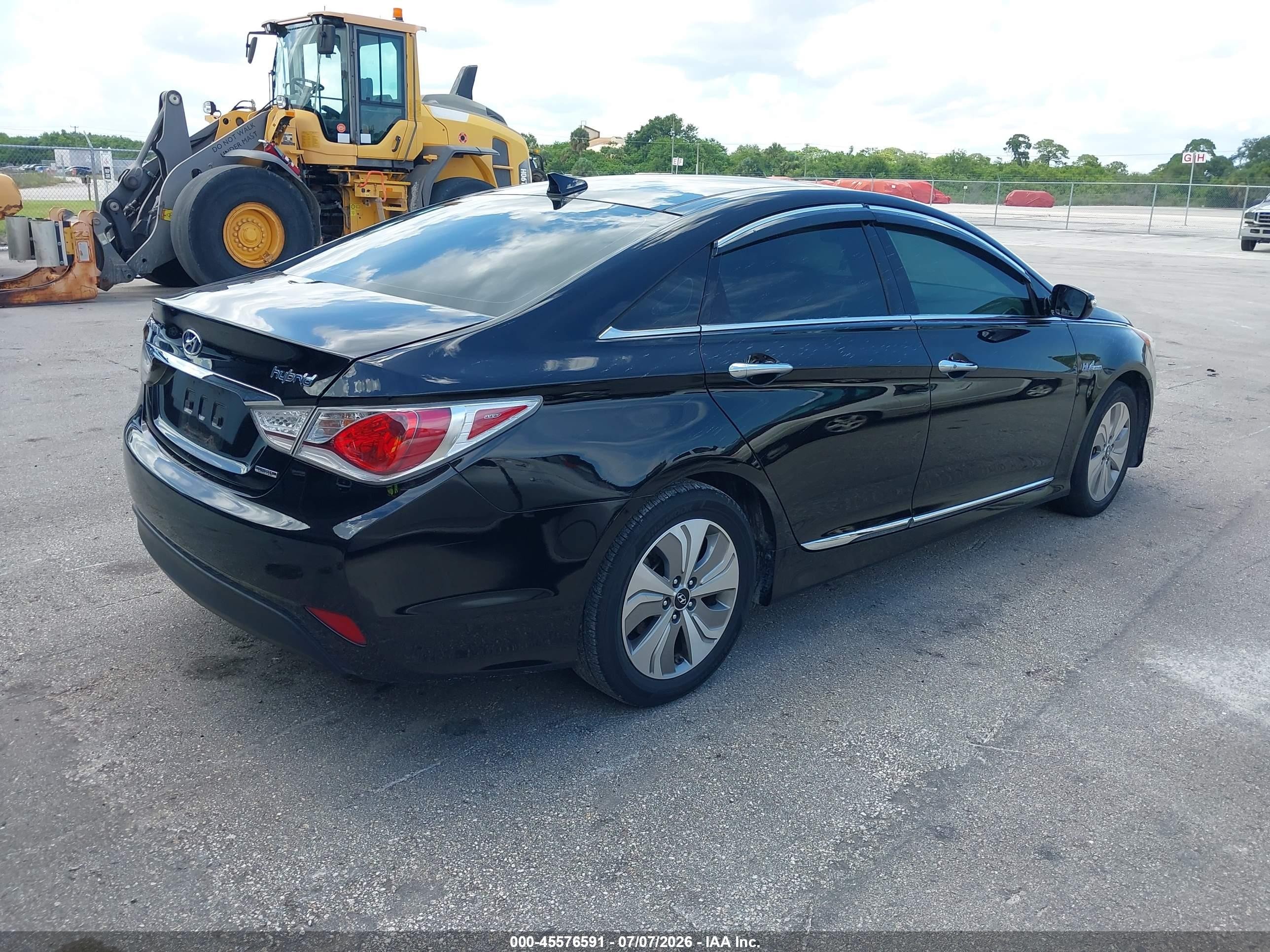 2015 Hyundai Sonata Hybrid Limited Черный vin: KMHEC4A40FA119400