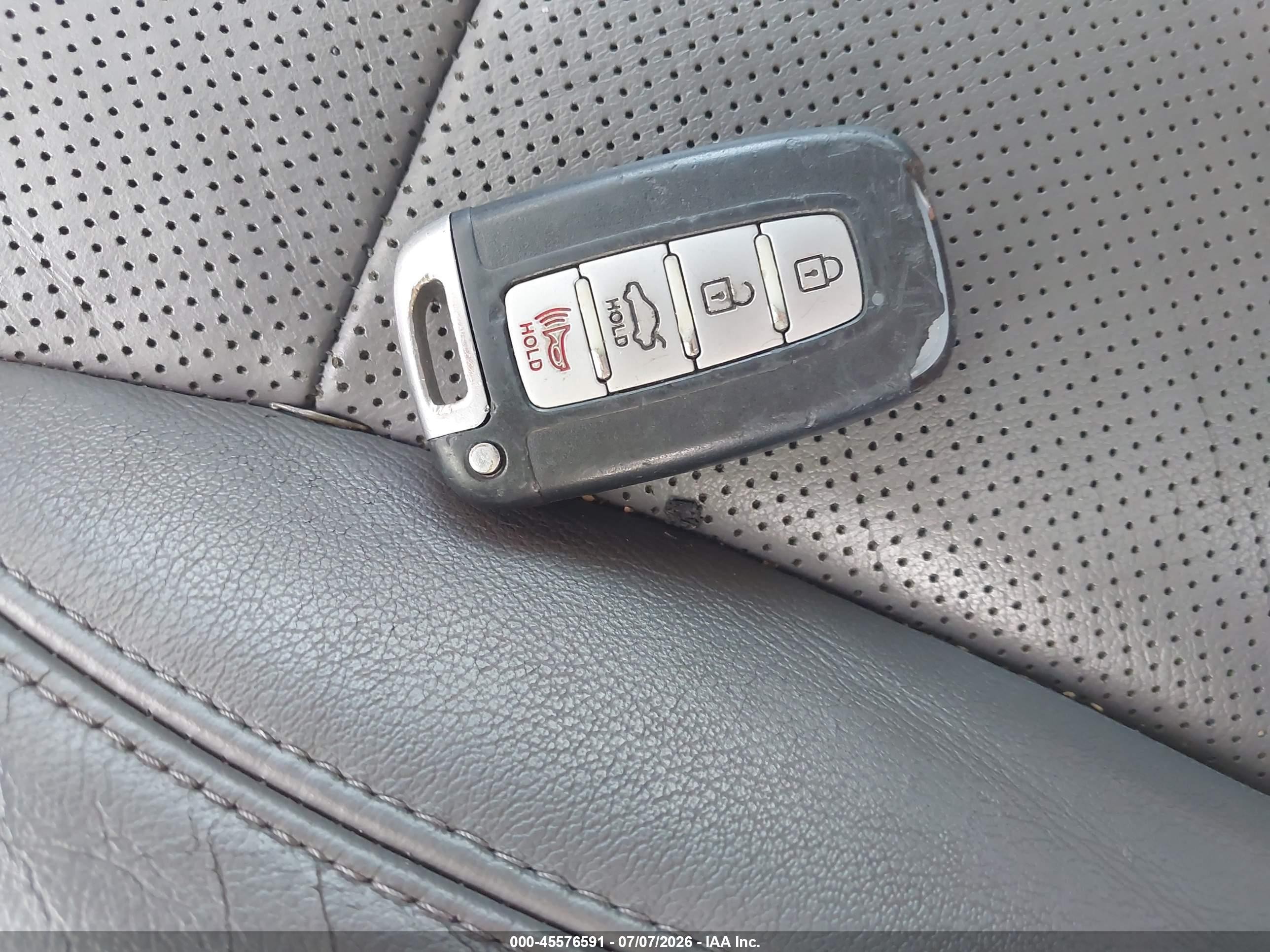 2015 Hyundai Sonata Hybrid Limited Черный vin: KMHEC4A40FA119400