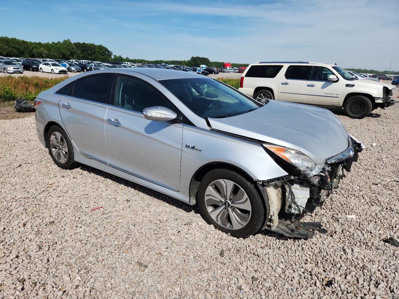 2015 Hyundai Sonata Hybrid Limited Silver vin: KMHEC4A40FA122913