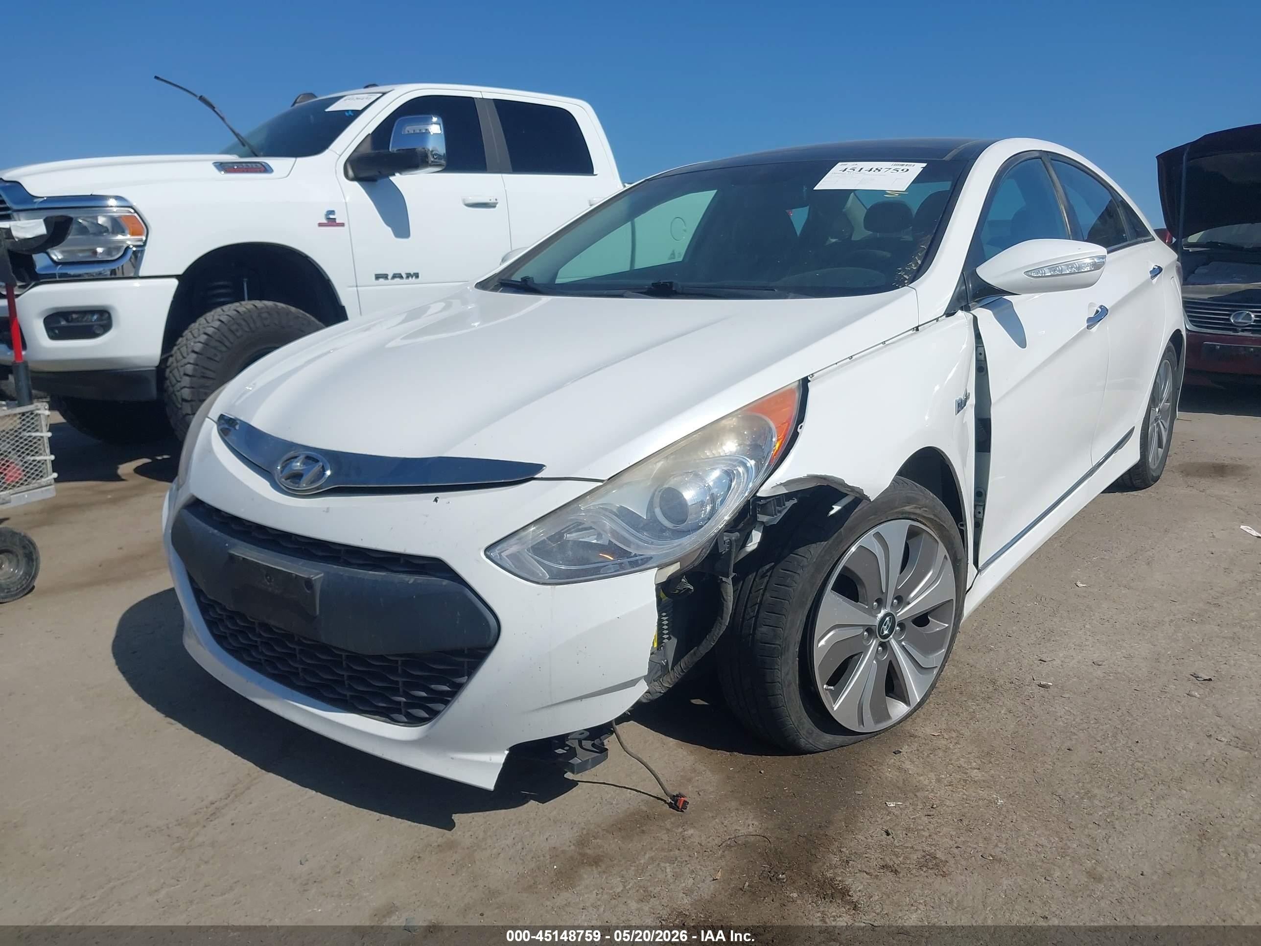 2015 Hyundai Sonata Hybrid Limited White vin: KMHEC4A40FA126184