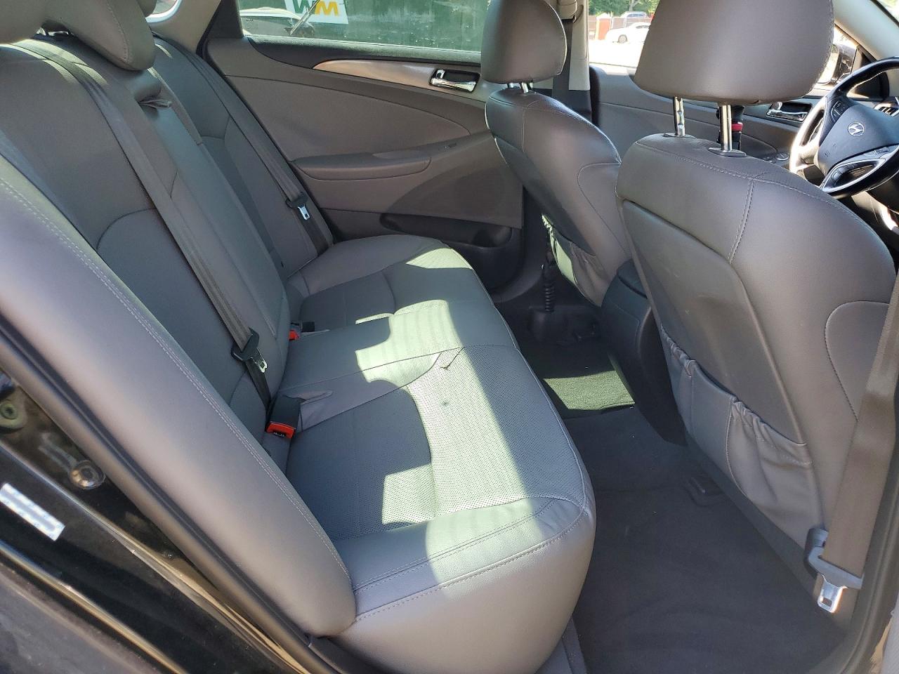 2015 Hyundai Sonata Hybrid Limited Black vin: KMHEC4A40FA127979