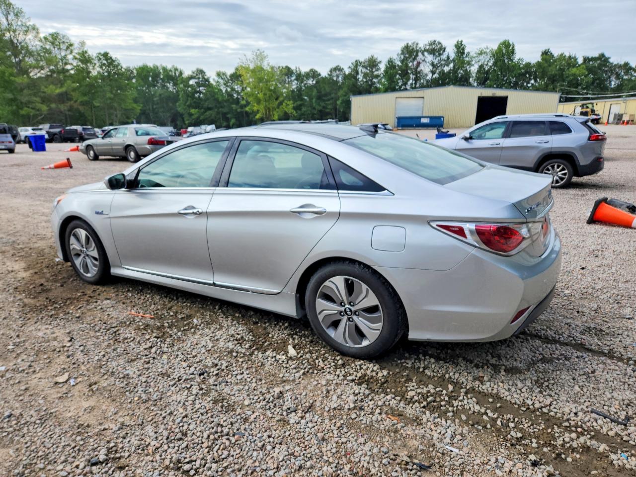 2015 Hyundai Sonata Hybrid Limited Gray vin: KMHEC4A40FA129506