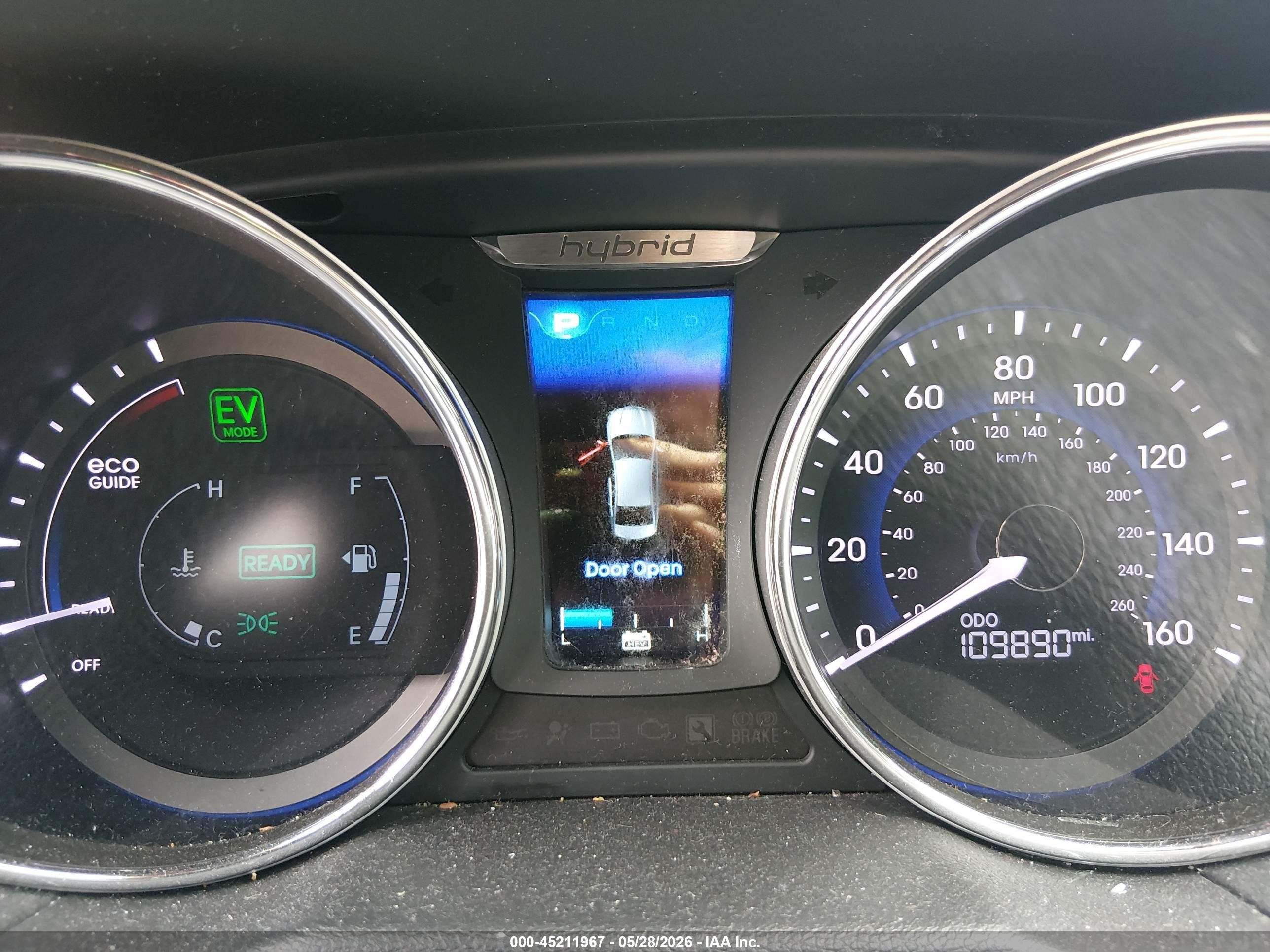 2015 Hyundai Sonata Hybrid Silver vin: KMHEC4A40FA135337