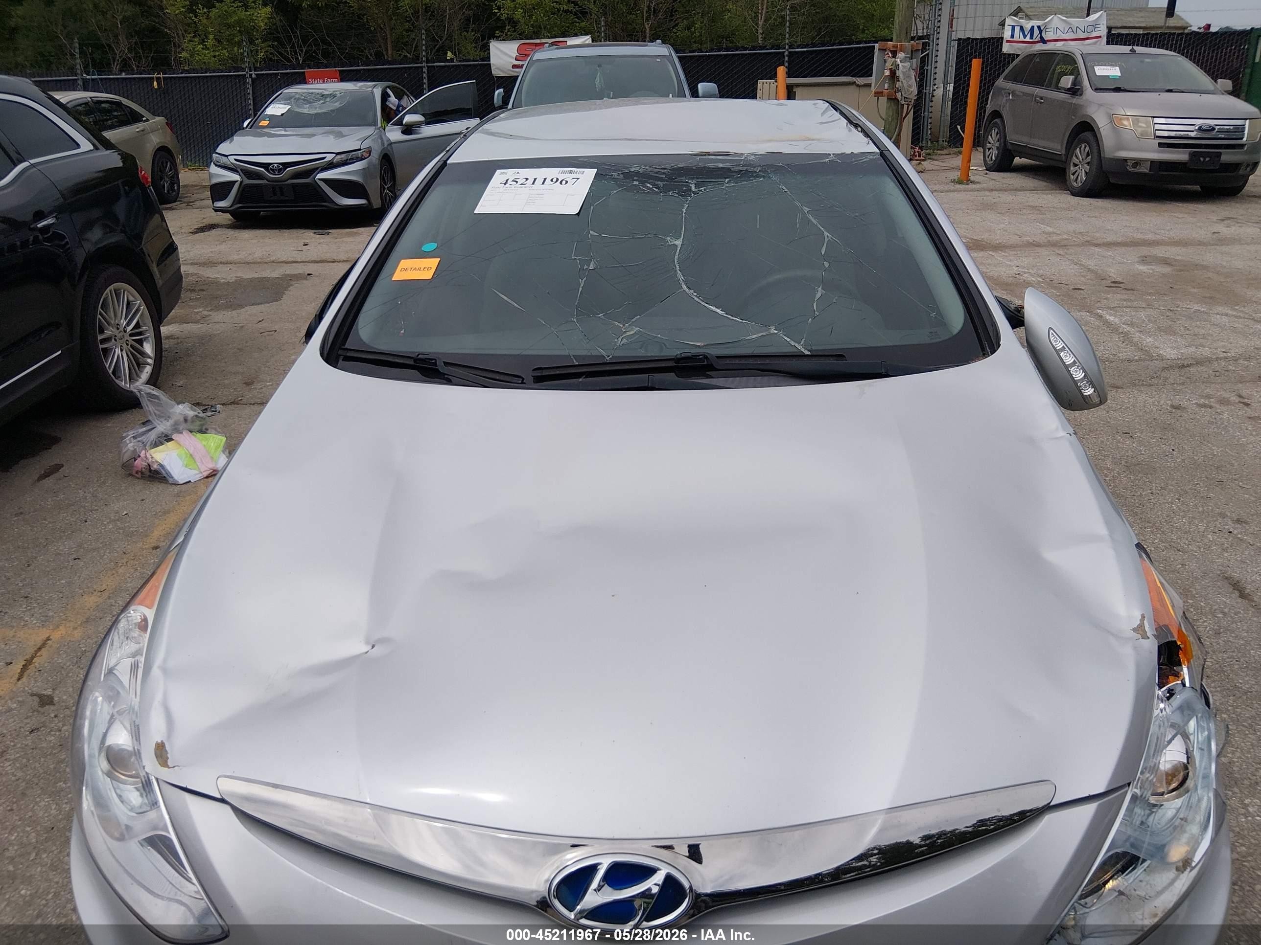 2015 Hyundai Sonata Hybrid Silver vin: KMHEC4A40FA135337