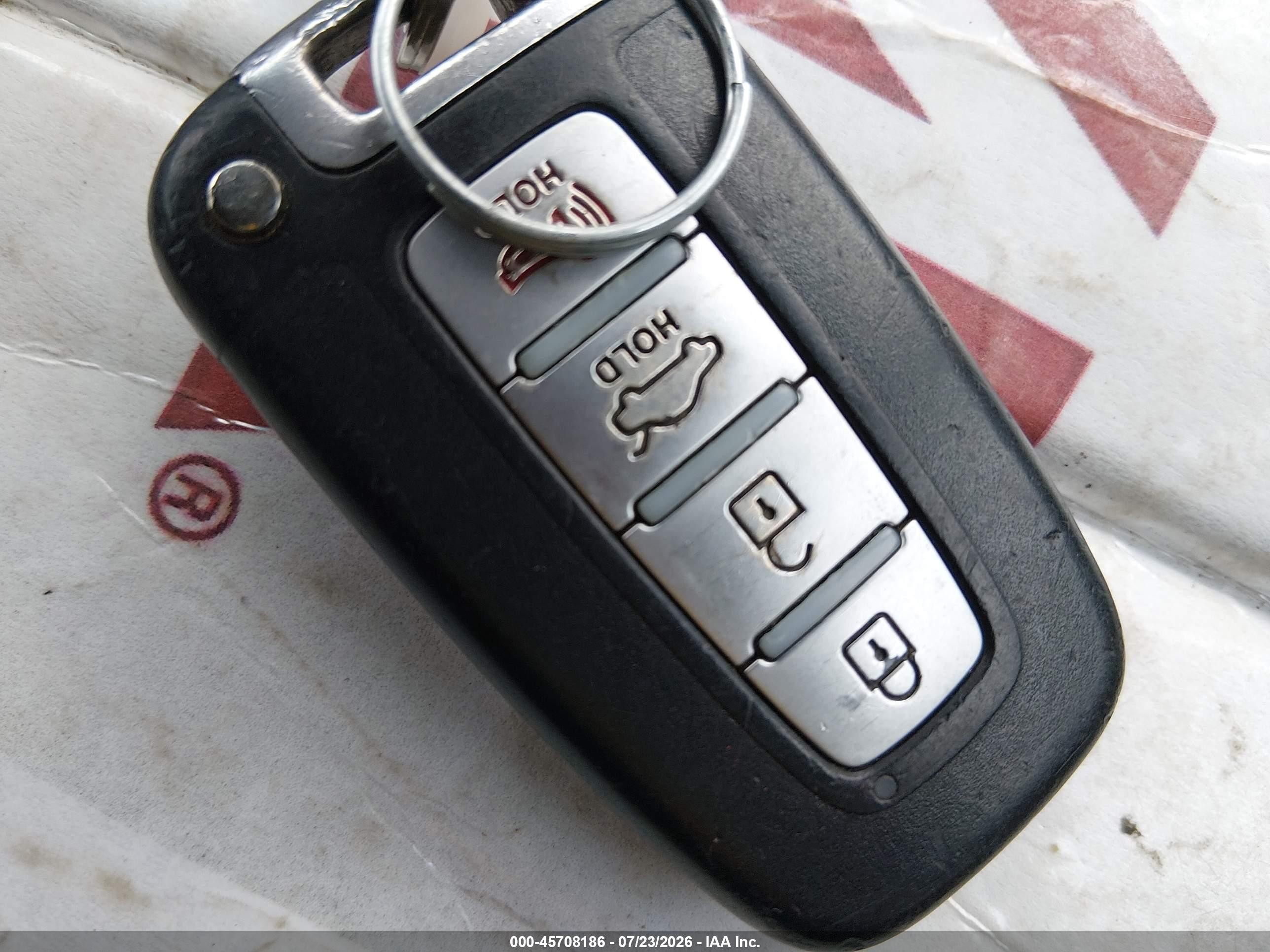 2011 Hyundai Sonata Hybrid   Серебряный vin: KMHEC4A41BA002418