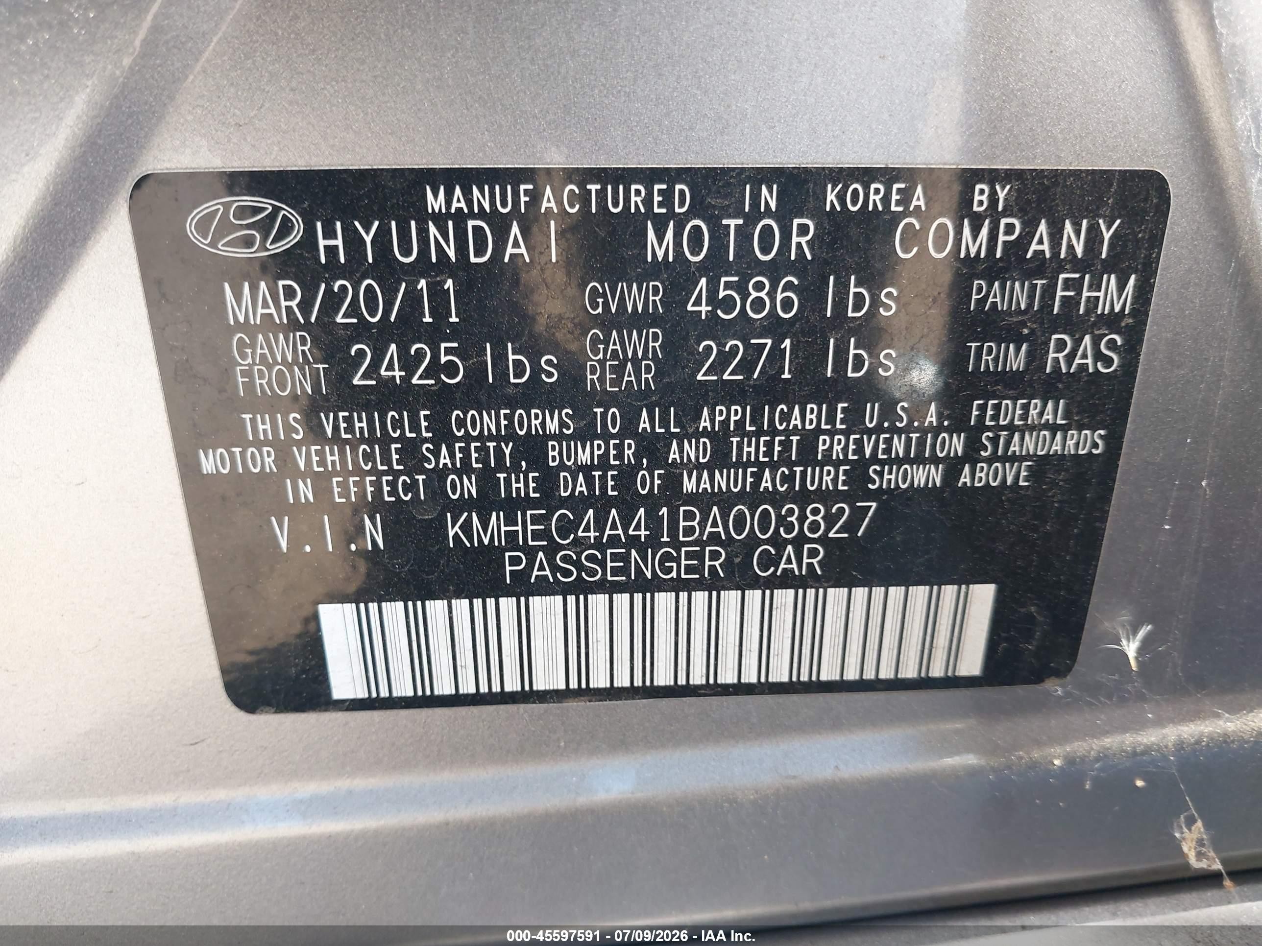 2011 Hyundai Sonata Hybrid   Серебряный vin: KMHEC4A41BA003827
