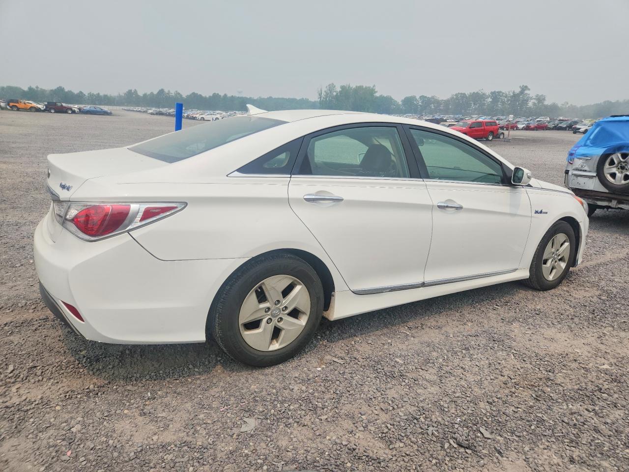 2011 Hyundai Sonata Hybrid Белый vin: KMHEC4A41BA011412