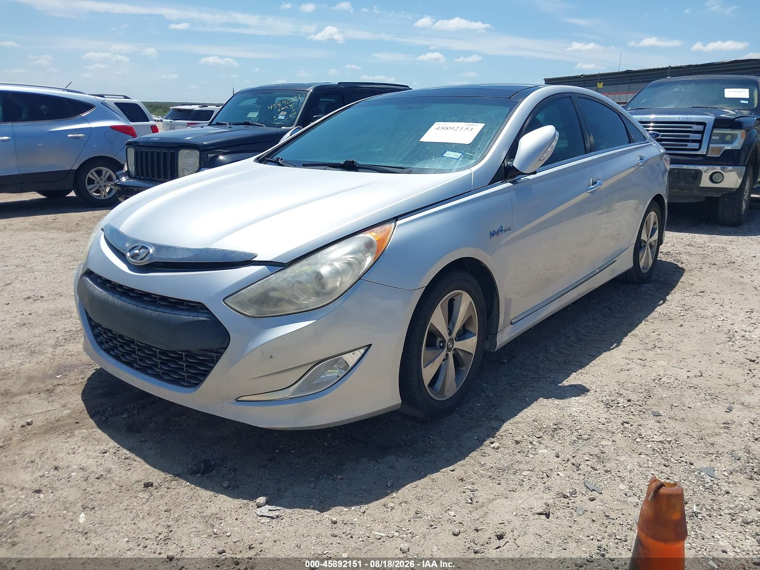 2011 Hyundai Sonata Hybrid   Silver vin: KMHEC4A41BA018568