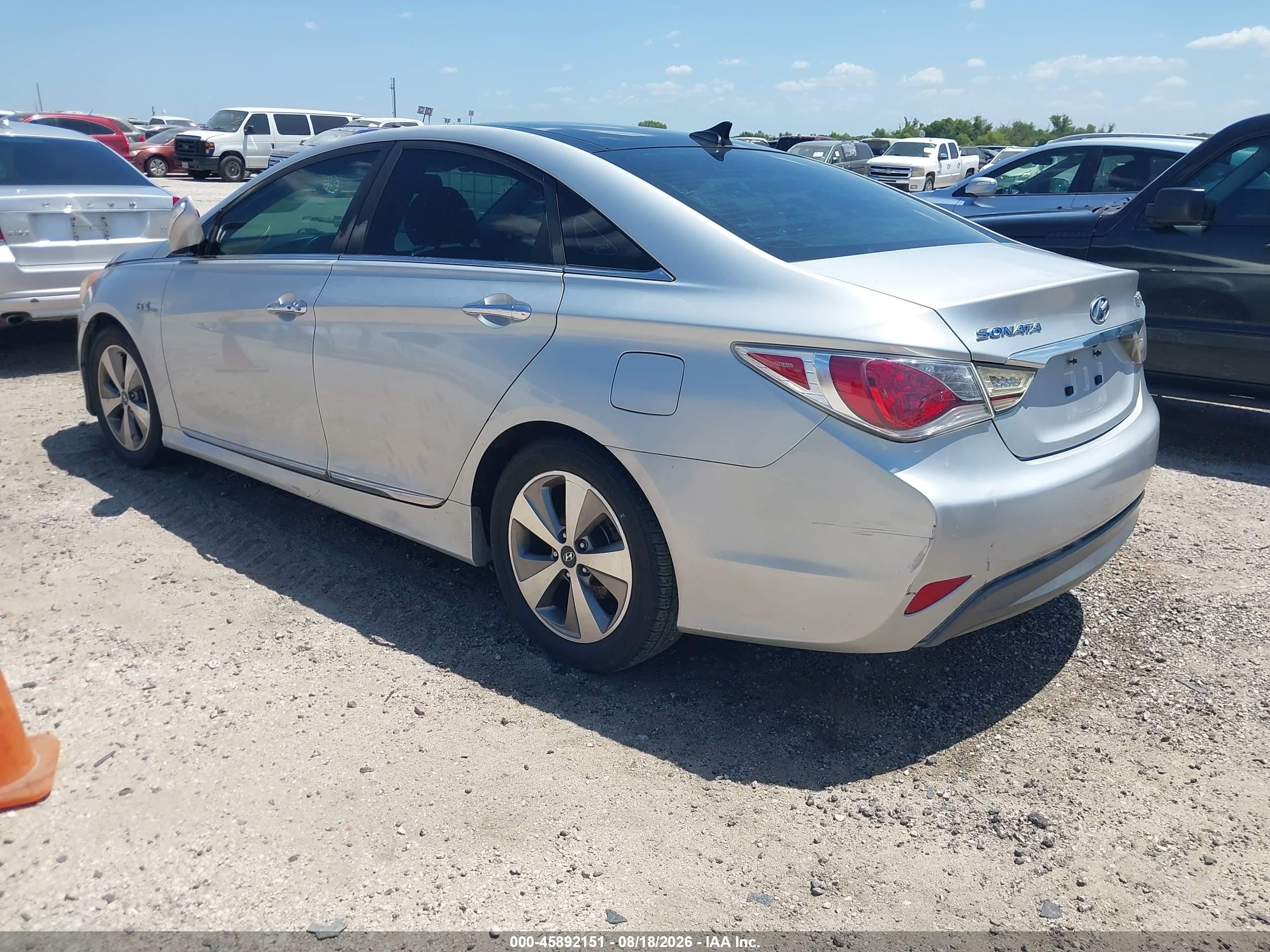 2011 Hyundai Sonata Hybrid   Silver vin: KMHEC4A41BA018568