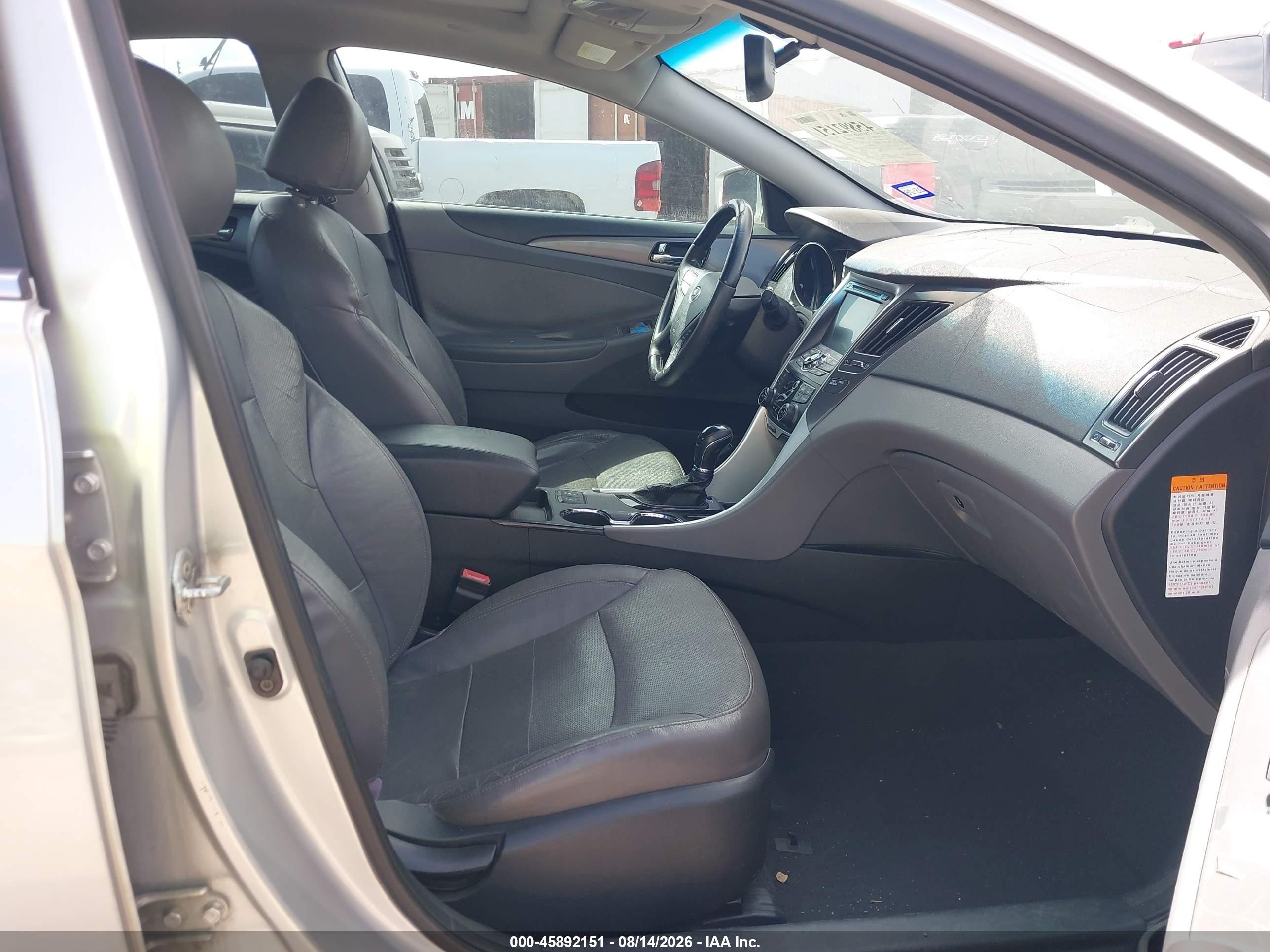 2011 Hyundai Sonata Hybrid   Silver vin: KMHEC4A41BA018568