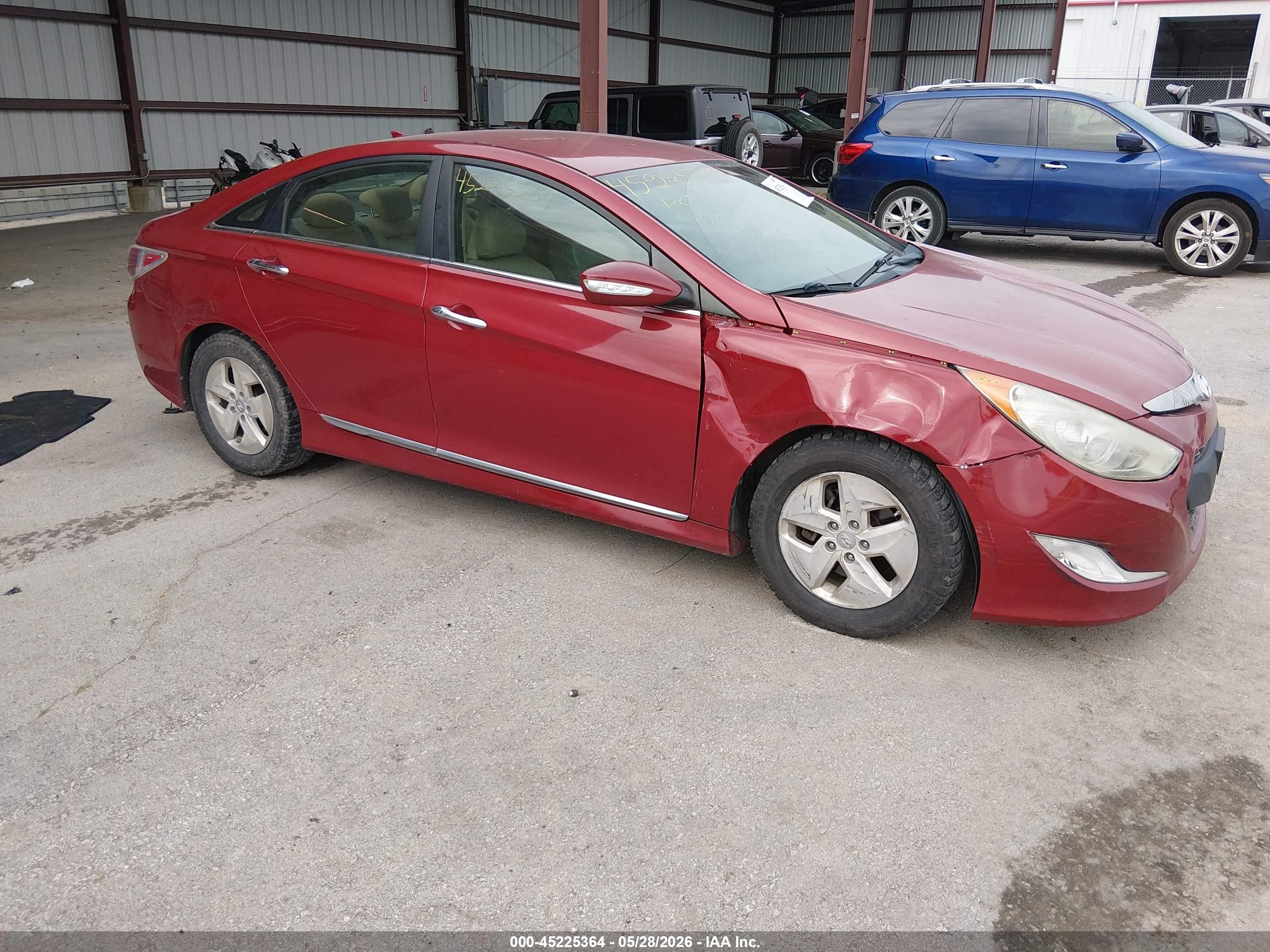 2012 Hyundai Sonata Hybrid   Red vin: KMHEC4A41CA020337