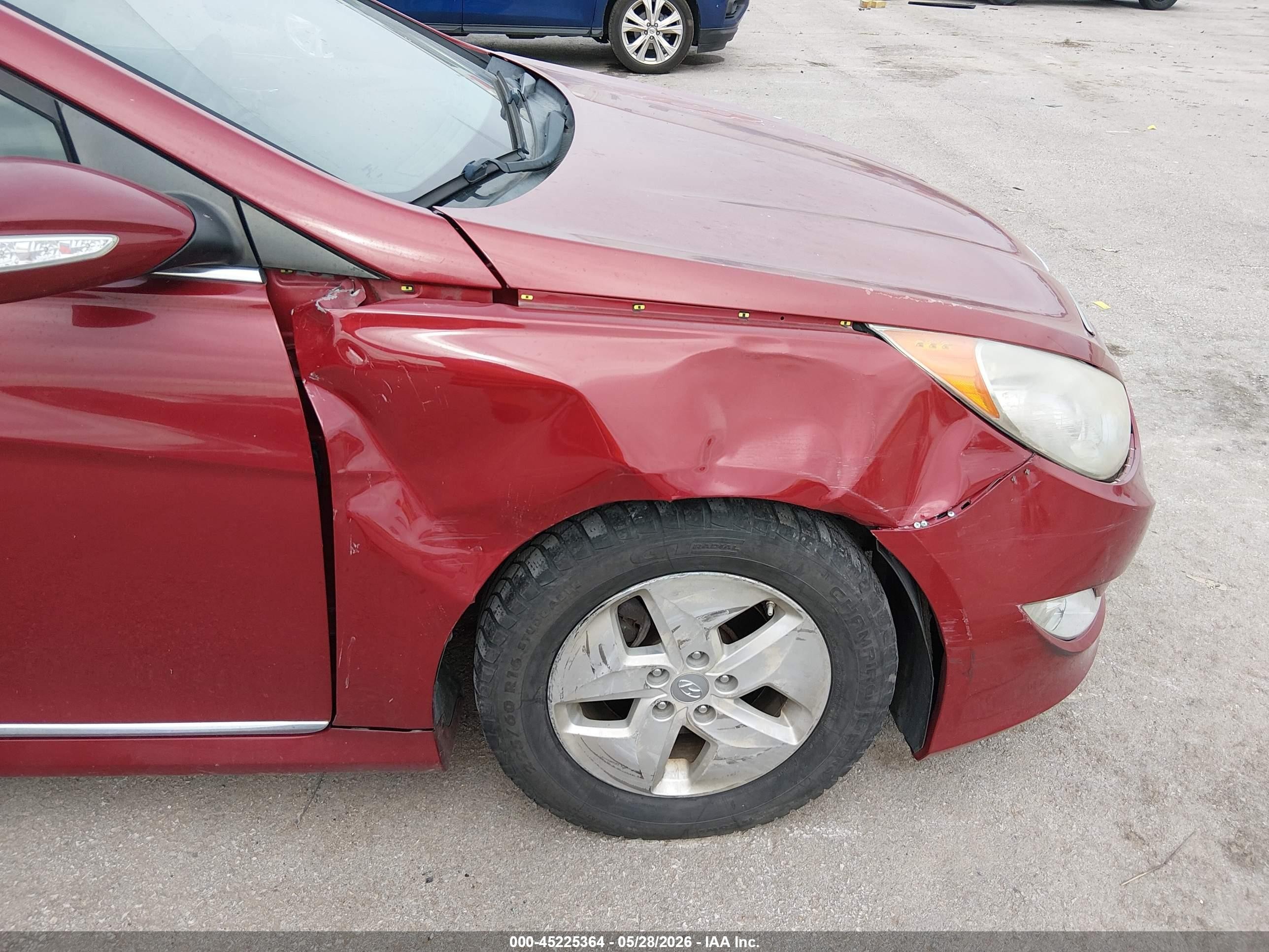 2012 Hyundai Sonata Hybrid   Red vin: KMHEC4A41CA020337