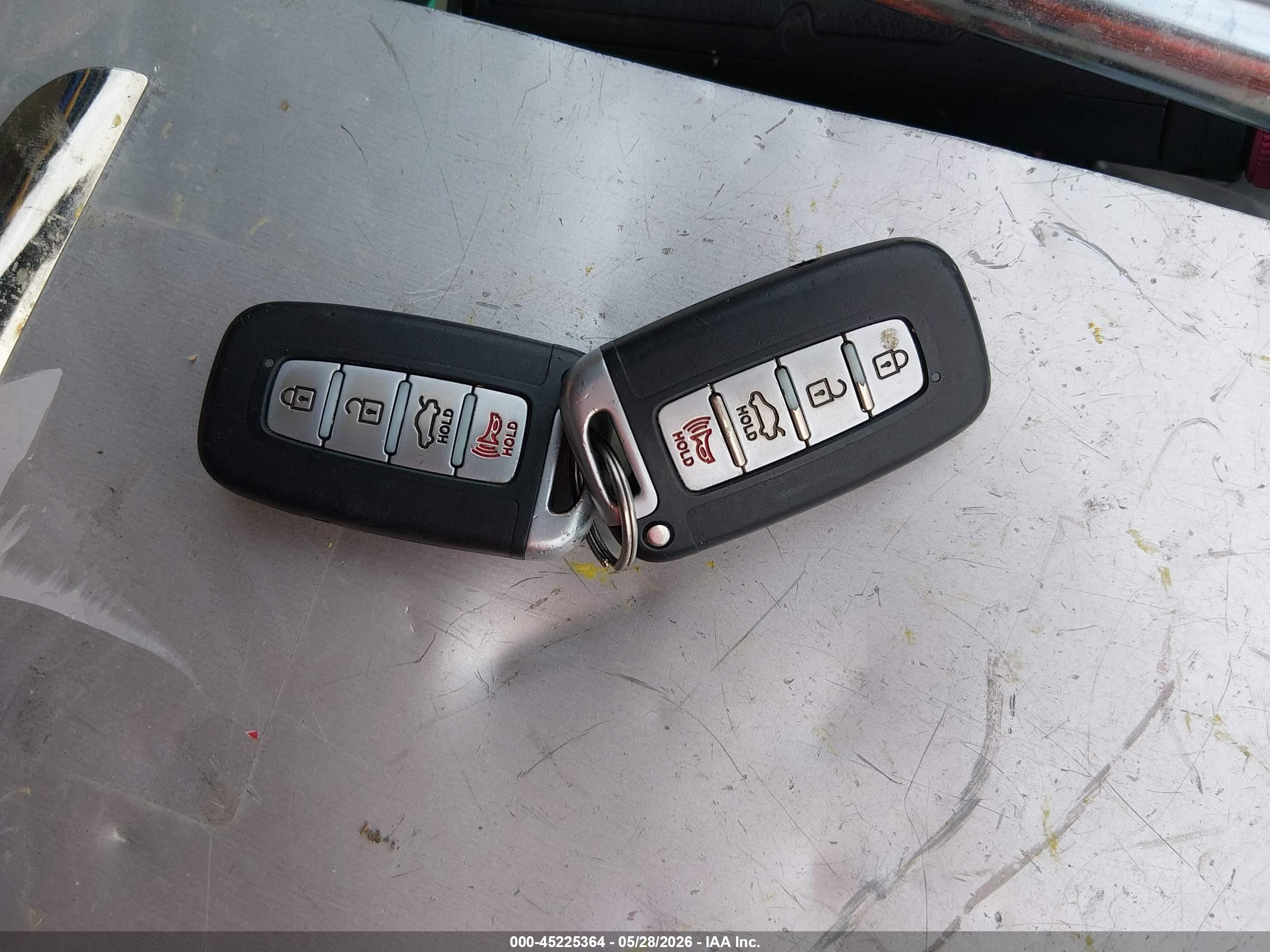 2012 Hyundai Sonata Hybrid   Red vin: KMHEC4A41CA020337