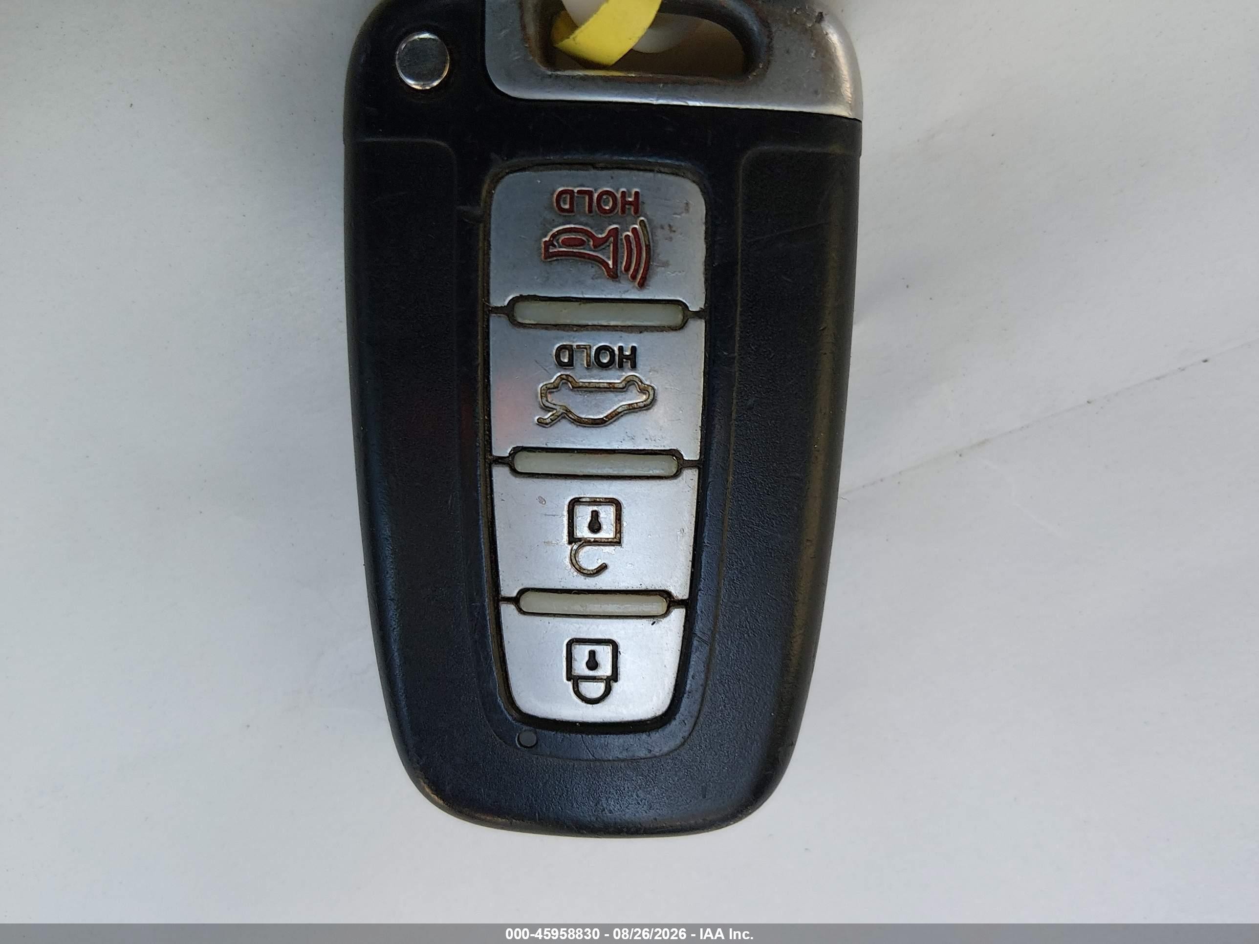 2012 Hyundai Sonata Hybrid   Silver vin: KMHEC4A41CA020449