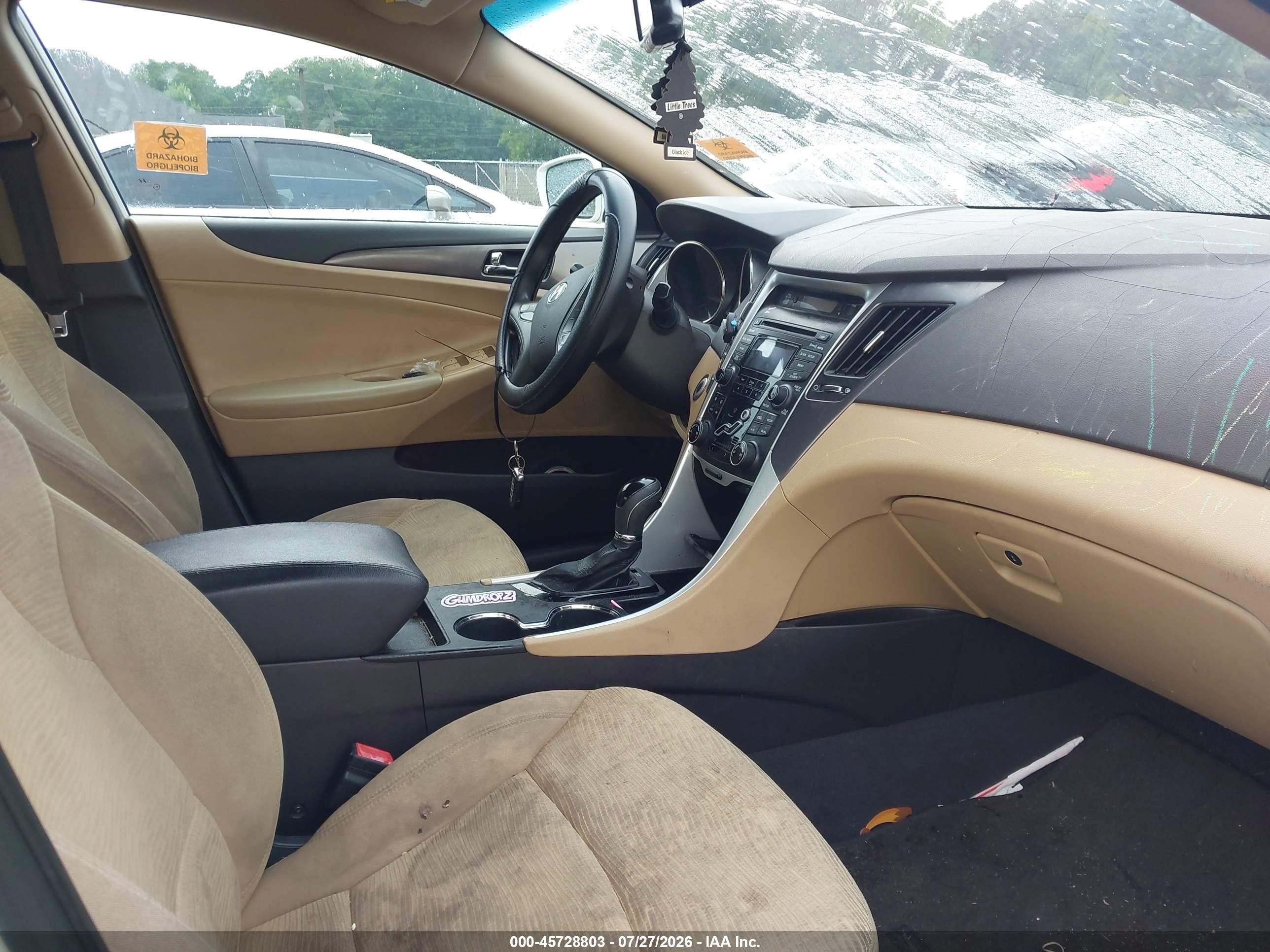 2012 Hyundai Sonata Hybrid   White vin: KMHEC4A41CA026042