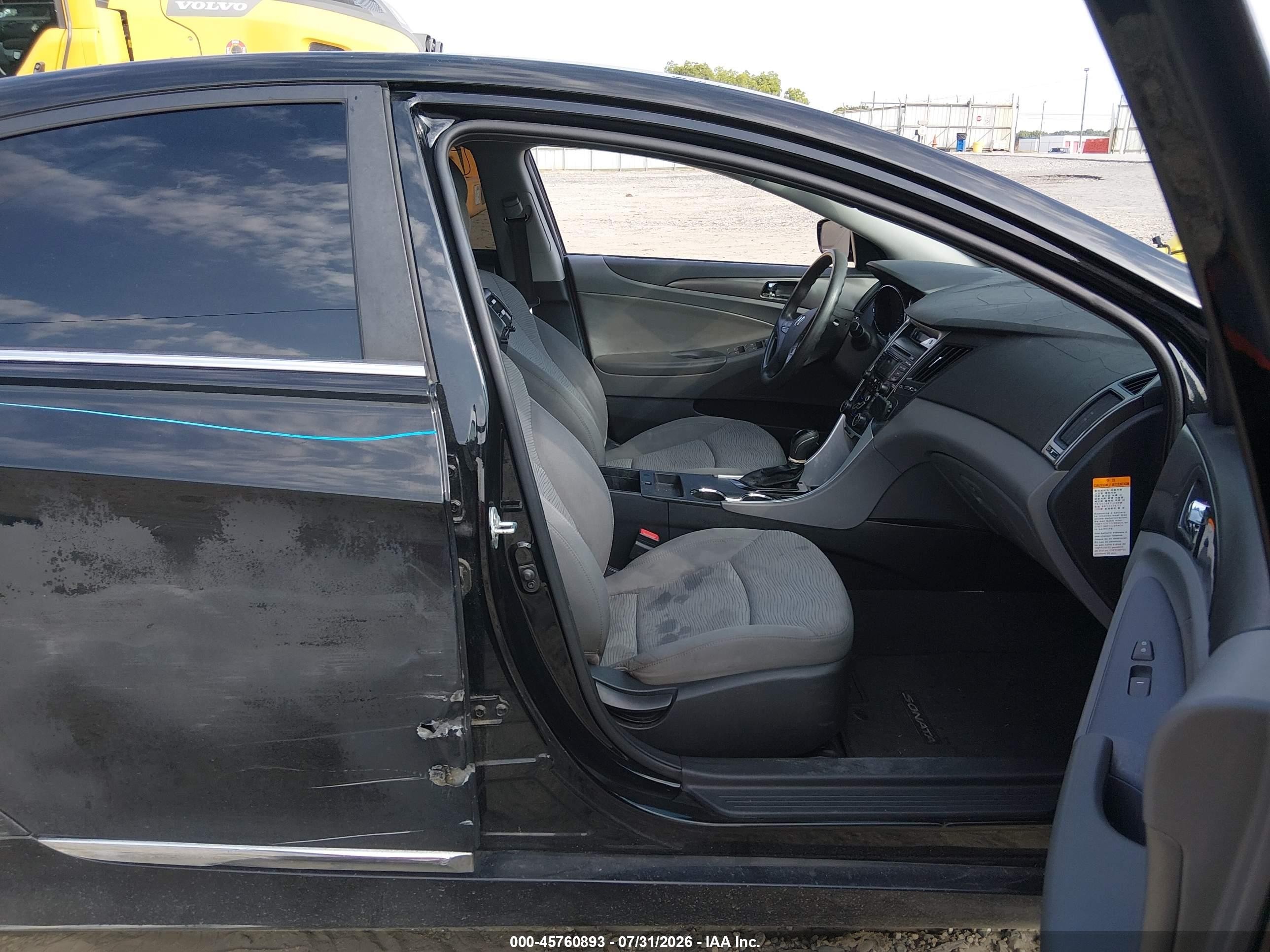 2012 Hyundai Sonata Hybrid   Black vin: KMHEC4A41CA038014