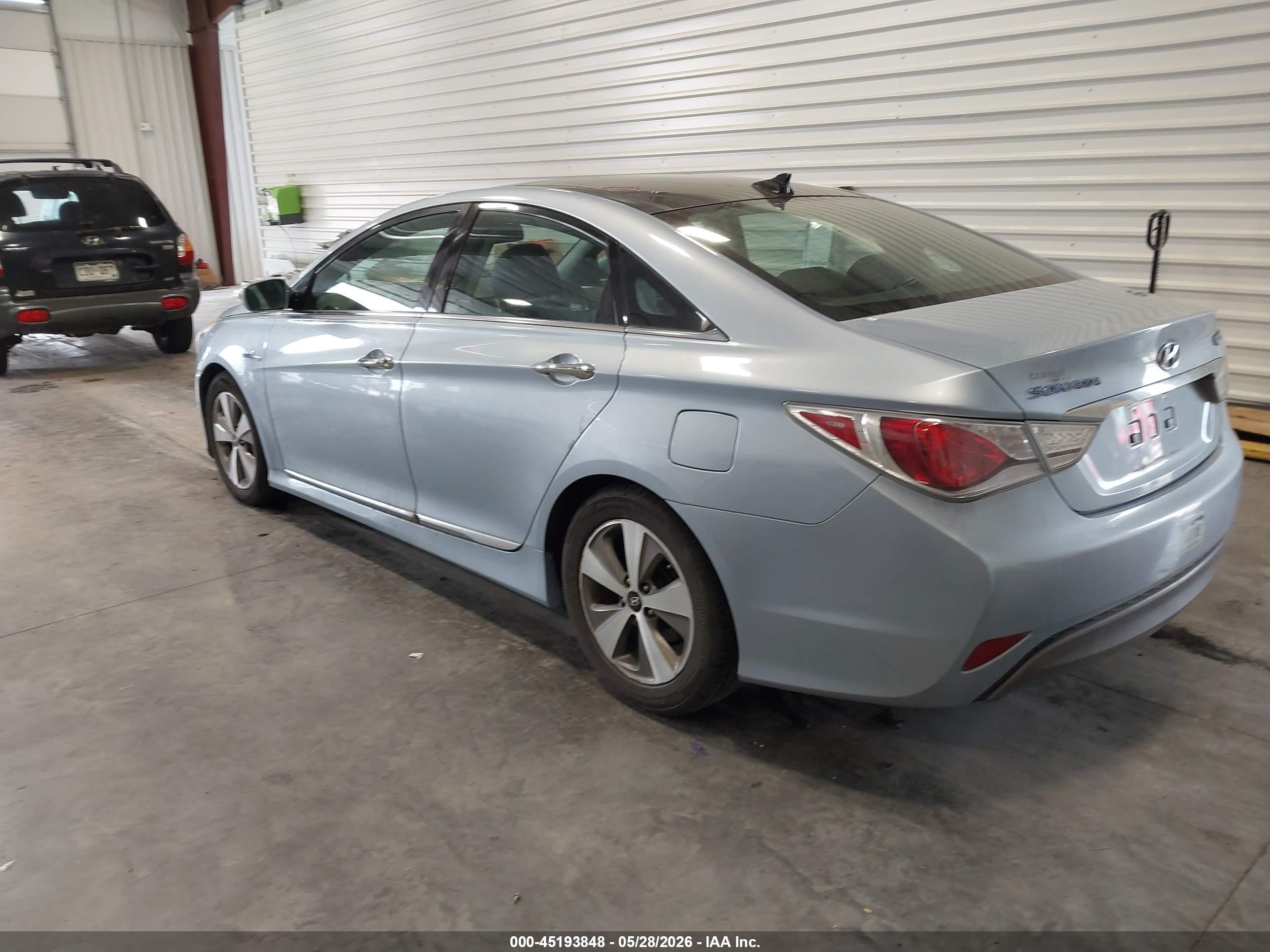 2012 Hyundai Sonata Hybrid   Бирюзовый vin: KMHEC4A41CA045755