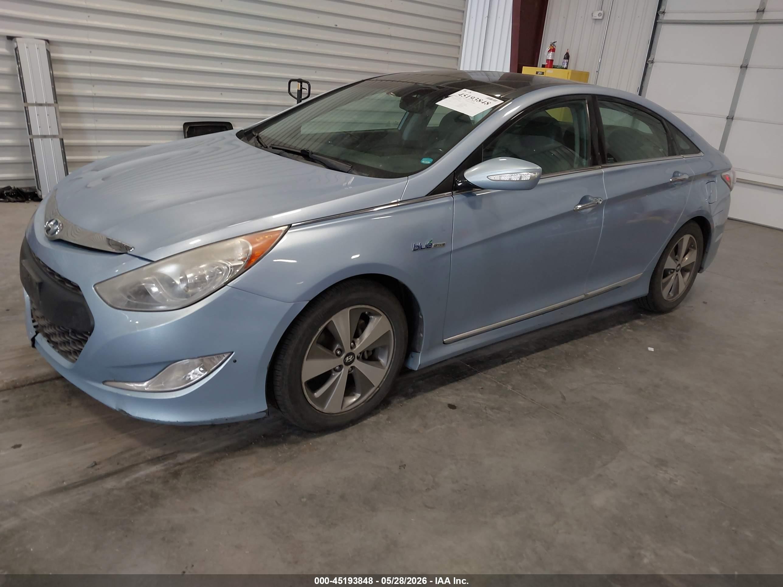 2012 Hyundai Sonata Hybrid   Бирюзовый vin: KMHEC4A41CA045755