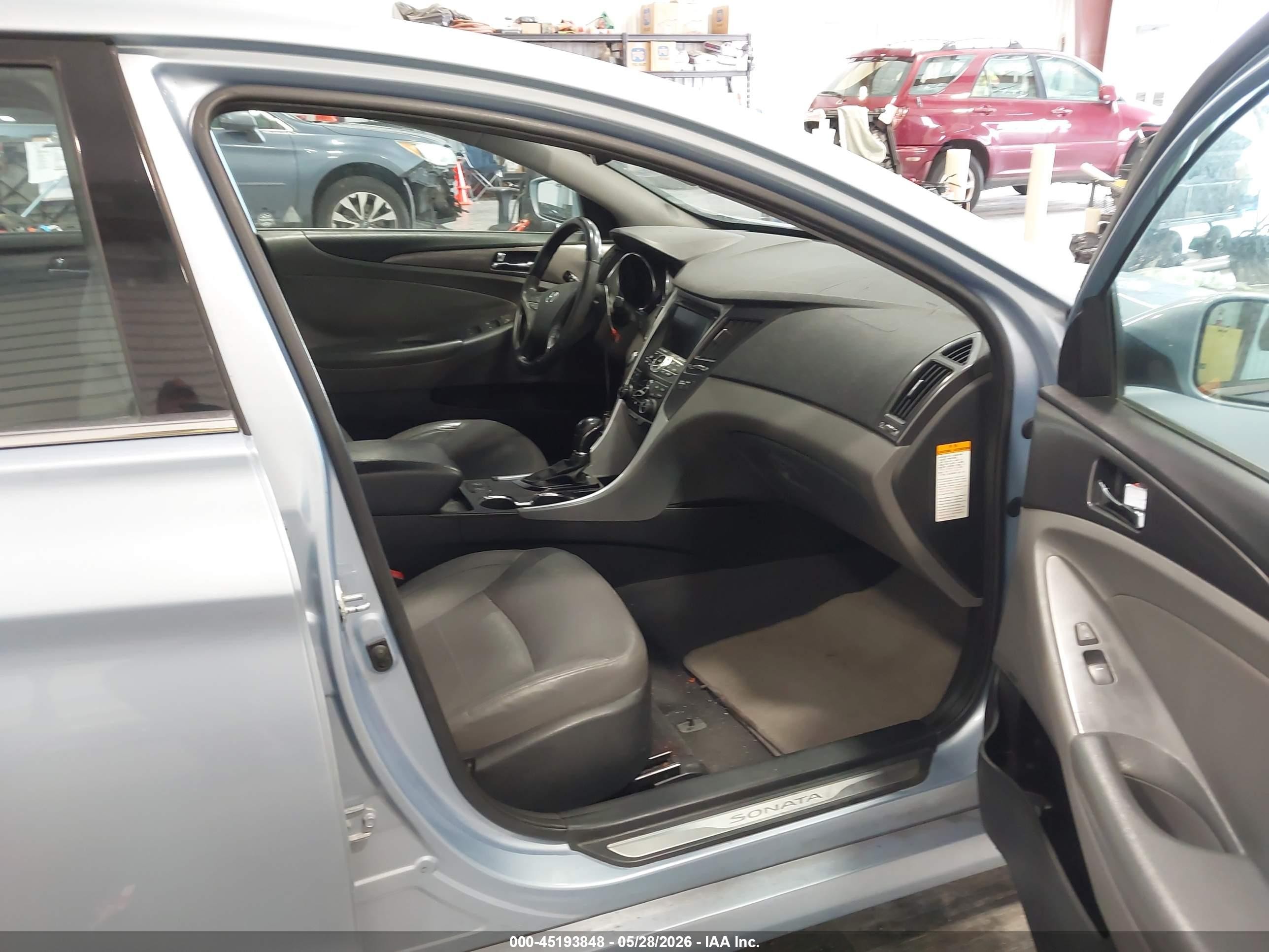 2012 Hyundai Sonata Hybrid   Бирюзовый vin: KMHEC4A41CA045755